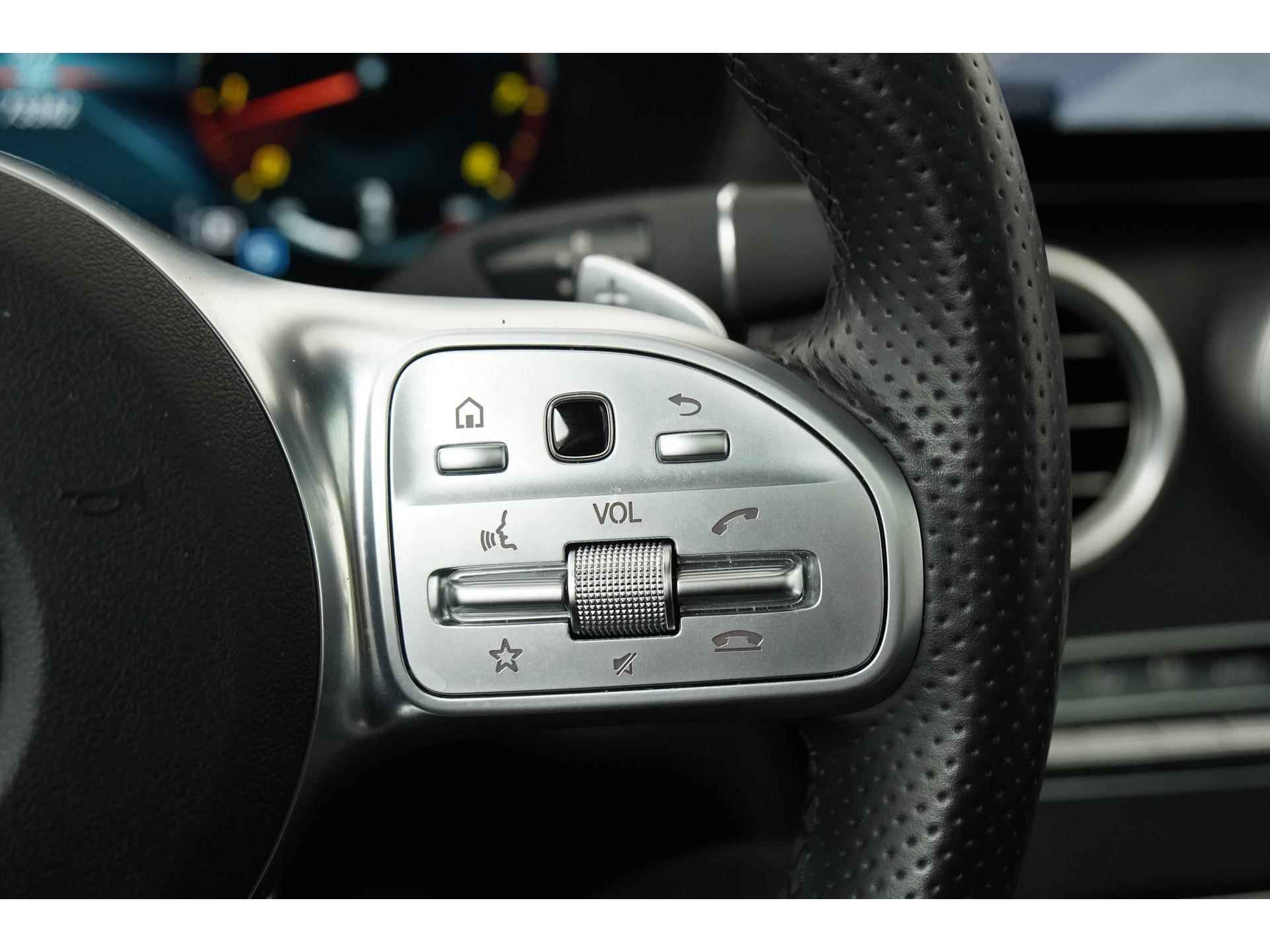 Mercedes-Benz C-Klasse Estate 180 AMG Night | Panoramadak | Leder | Camera | Carplay |  Zondag Open! - 10/48