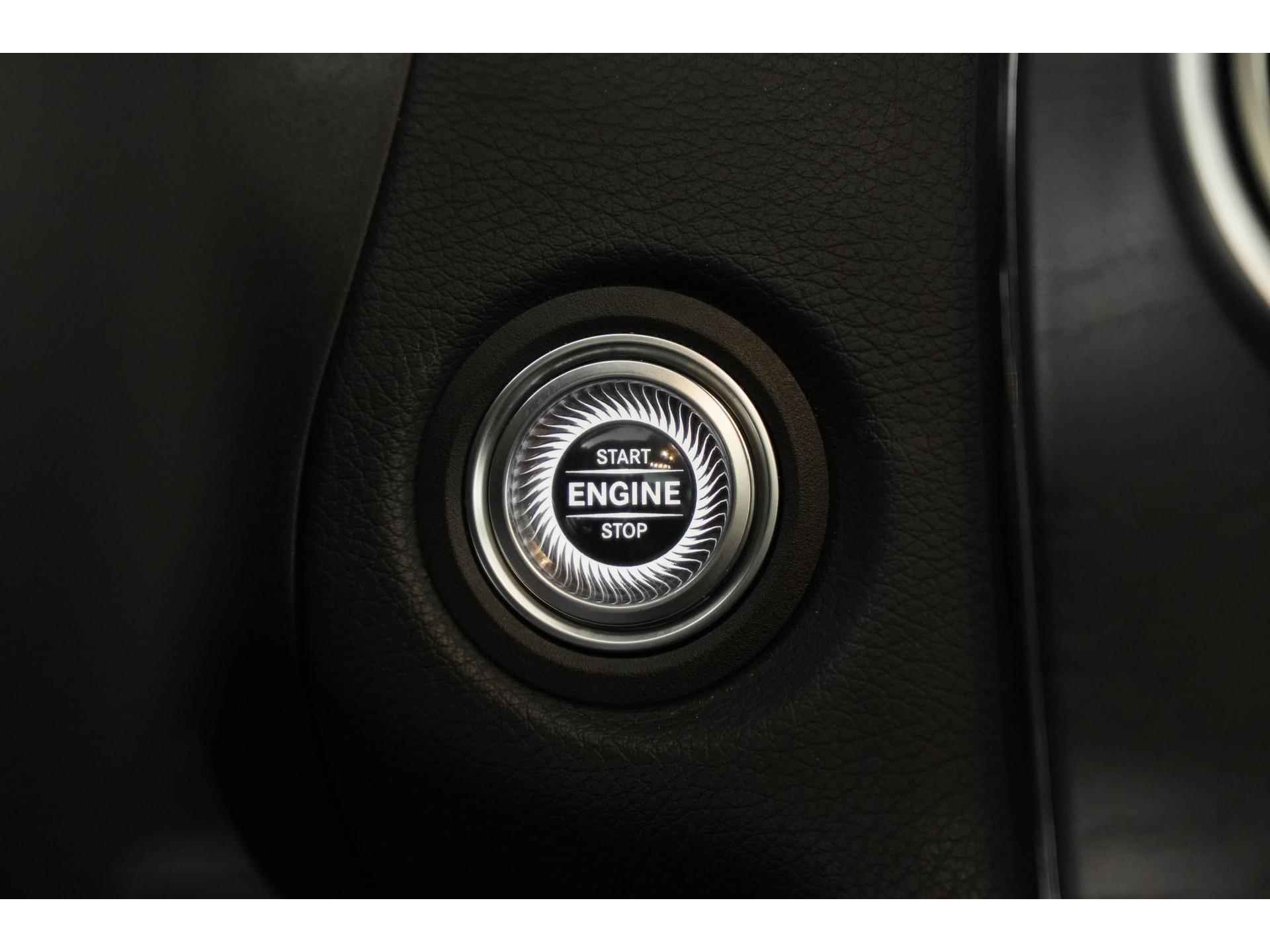 Mercedes-Benz C-Klasse Estate 180 AMG Night | Panoramadak | Leder | Camera | Carplay |  Zondag Open! - 32/48