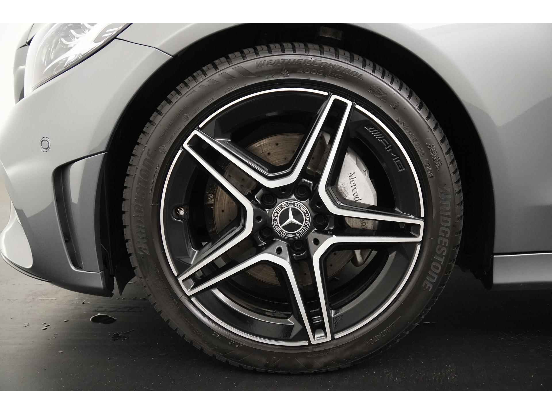 Mercedes-Benz C-Klasse Estate 180 AMG Night | Panoramadak | Leder | Camera | Carplay |  Zondag Open! - 33/48