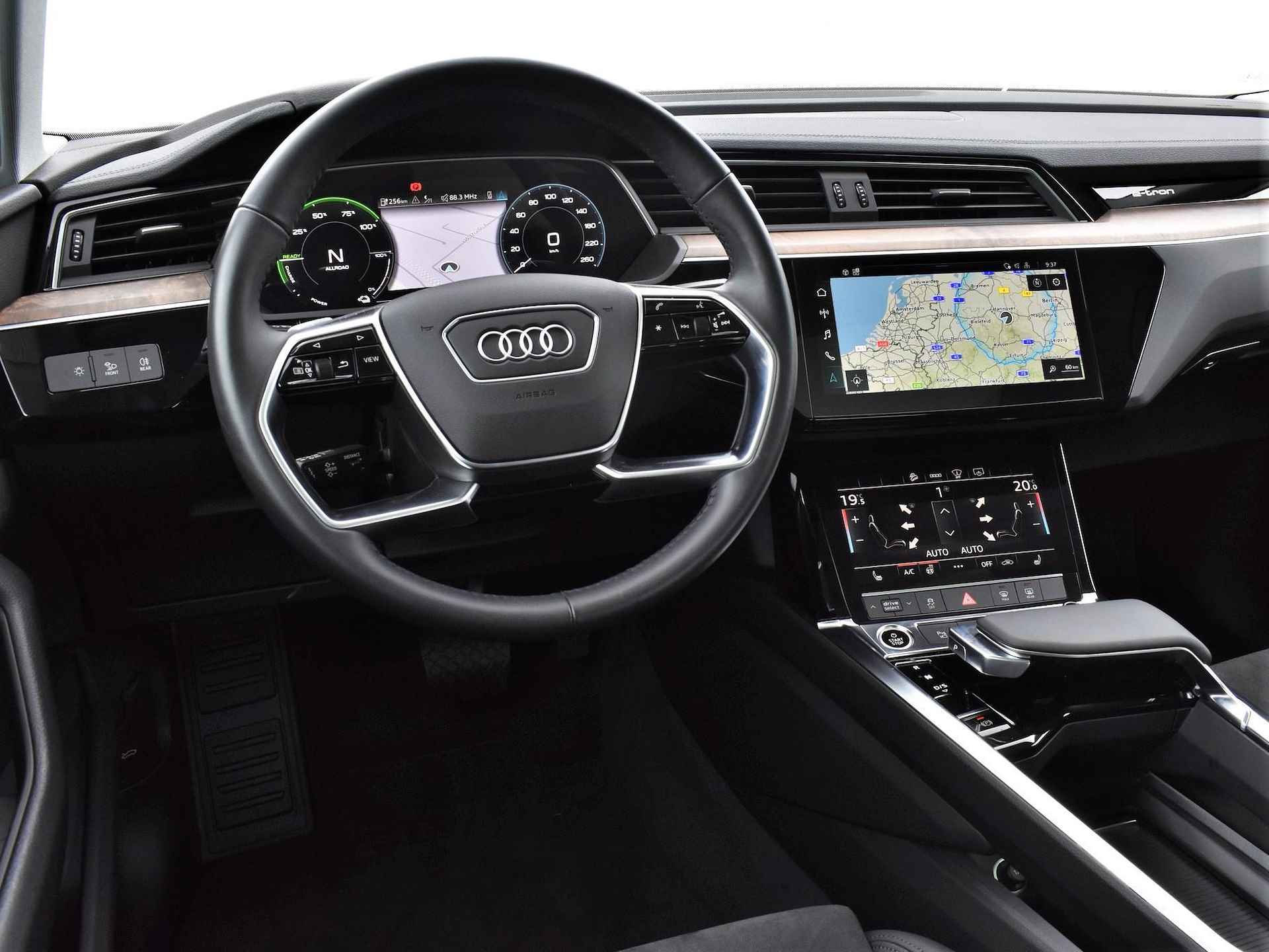 Audi e-tron Sportback 50 Quattro 313pk S Edition | 8% Bijtelling | Panoramadak | 360 Camera | Head-up Display | Keyless Entry &Go | Matrix Led | Assistentiepakket Tour · TOPDEAL - 18/35