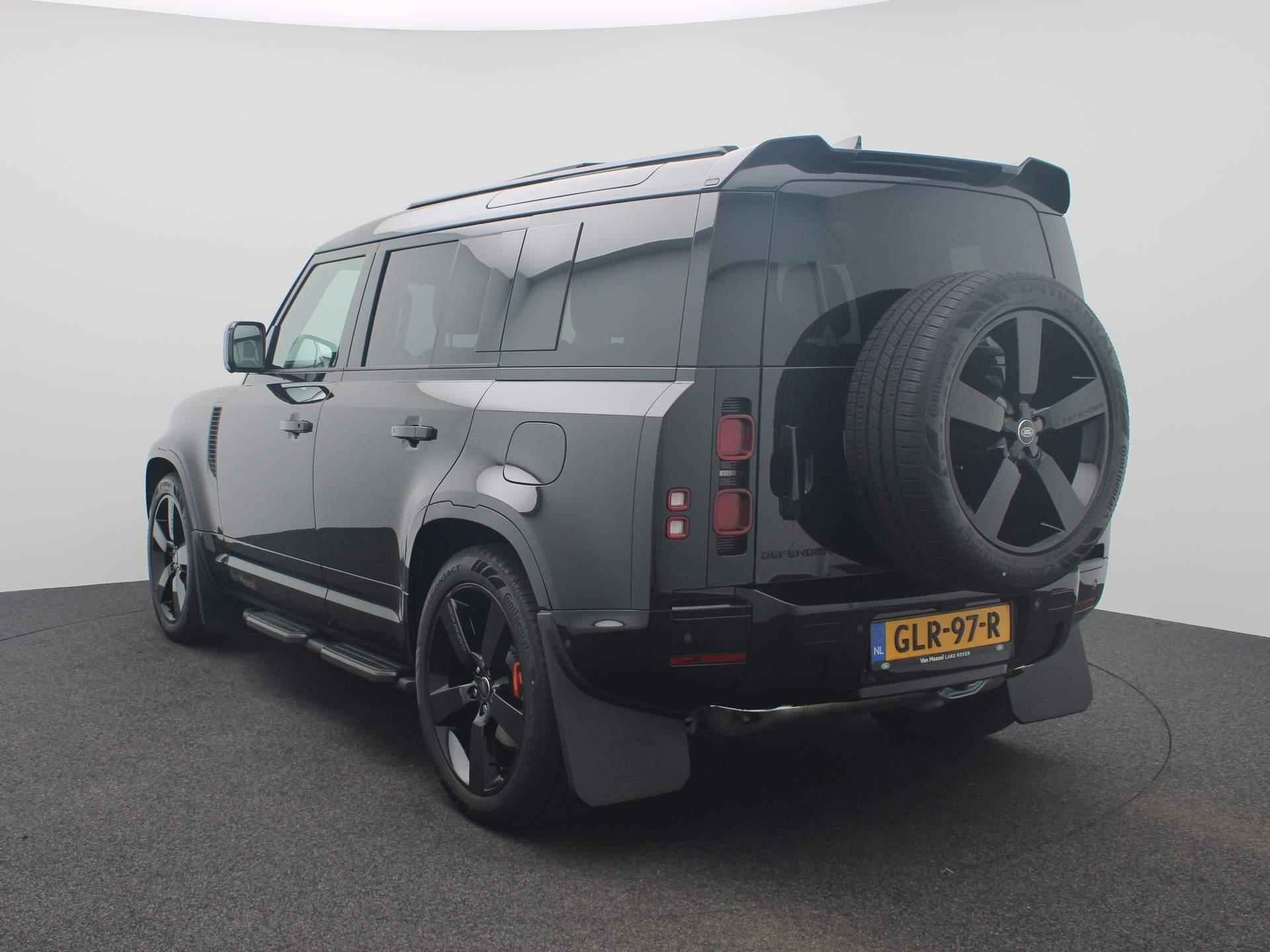 Land Rover Defender 110 2.0 P300e 110 S Meridian Audio | 22 inch LM Velgen | Treeplanken | URBAN Spoiler | Orange remklauwen - 3/53