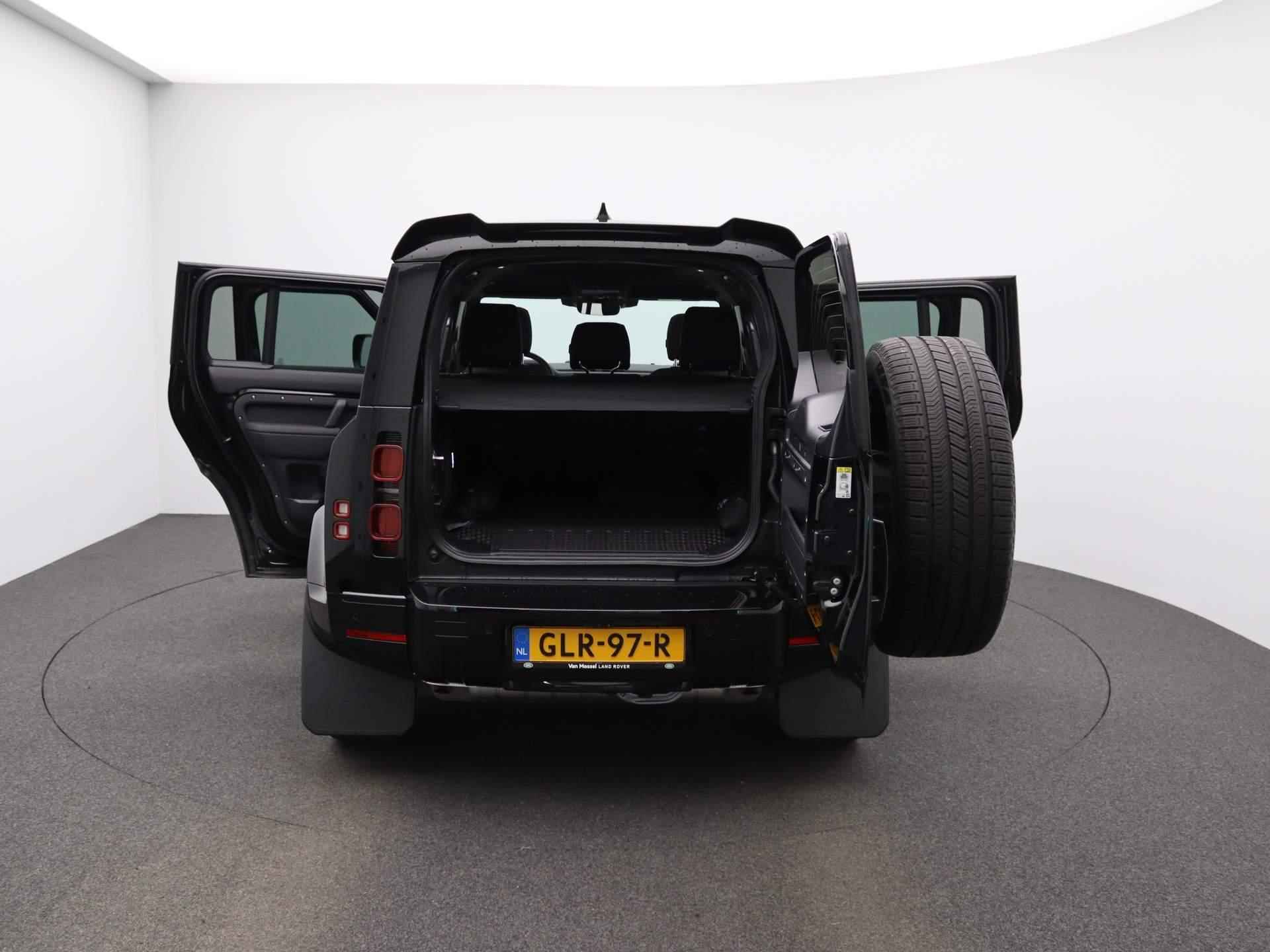 Land Rover Defender 110 2.0 P300e 110 S Meridian Audio | 22 inch LM Velgen | Treeplanken | URBAN Spoiler | Orange remklauwen - 14/53