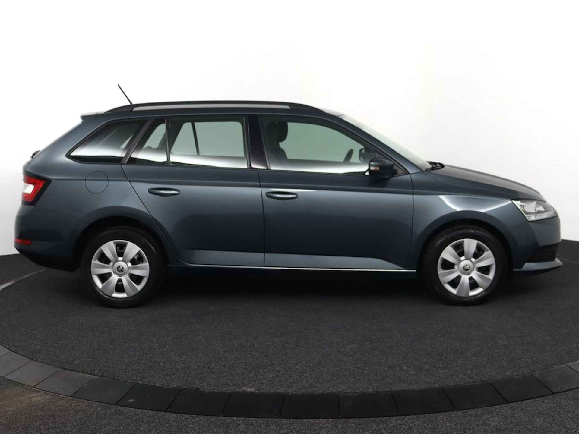 Škoda Fabia Combi 1.0 TSI Business Edition - Automaat - Airco - Cruise Control - Trekhaak - 12 maanden BOVAG-garantie - 9/47