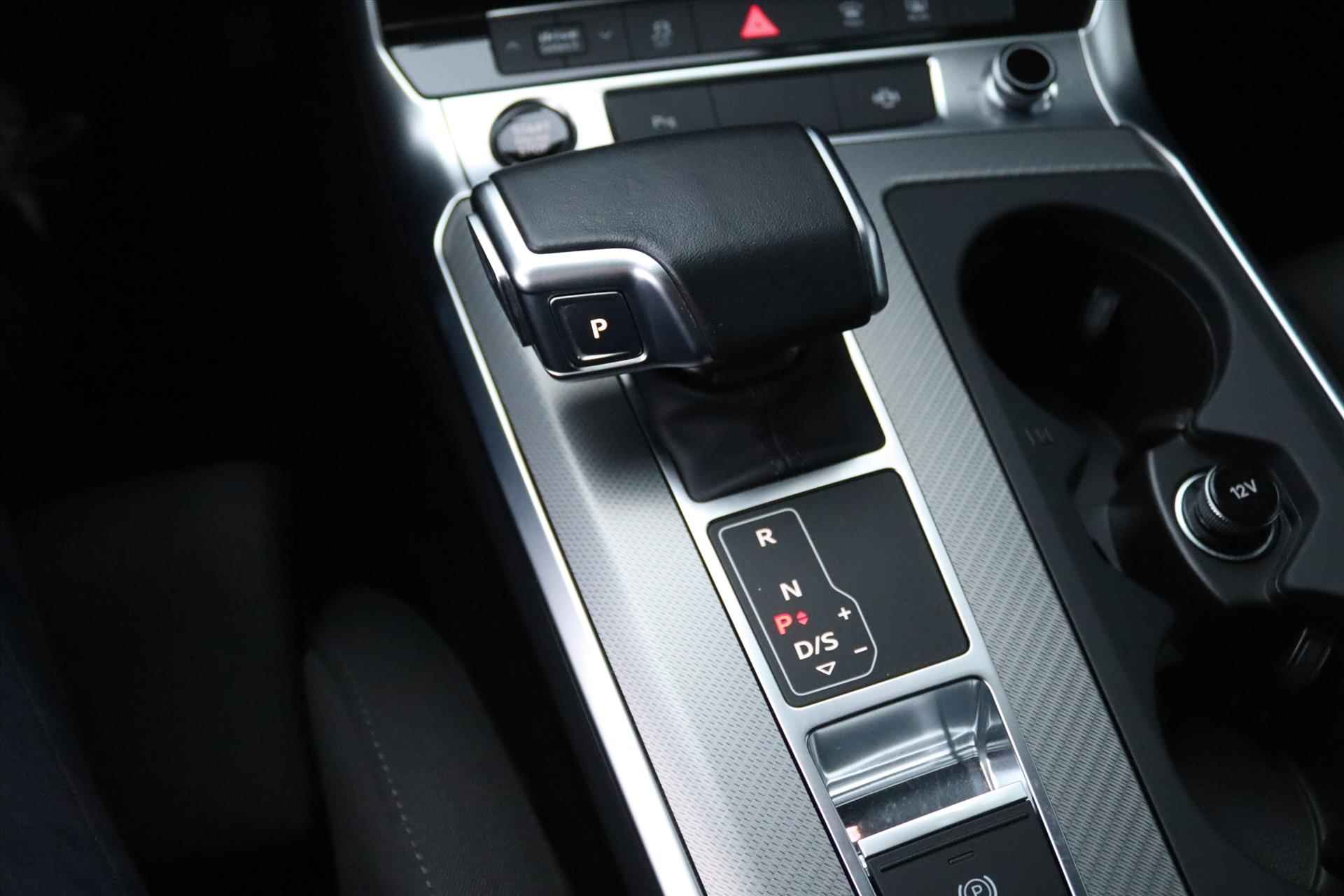 Audi A6 Avant 50TFSIe 300PK QUATTRO BLACK EDITION Navi | Trekhaak | Virtual  Cockpit | Apple Carplay | Sportstoelen | Stoelverwarming | - 33/69