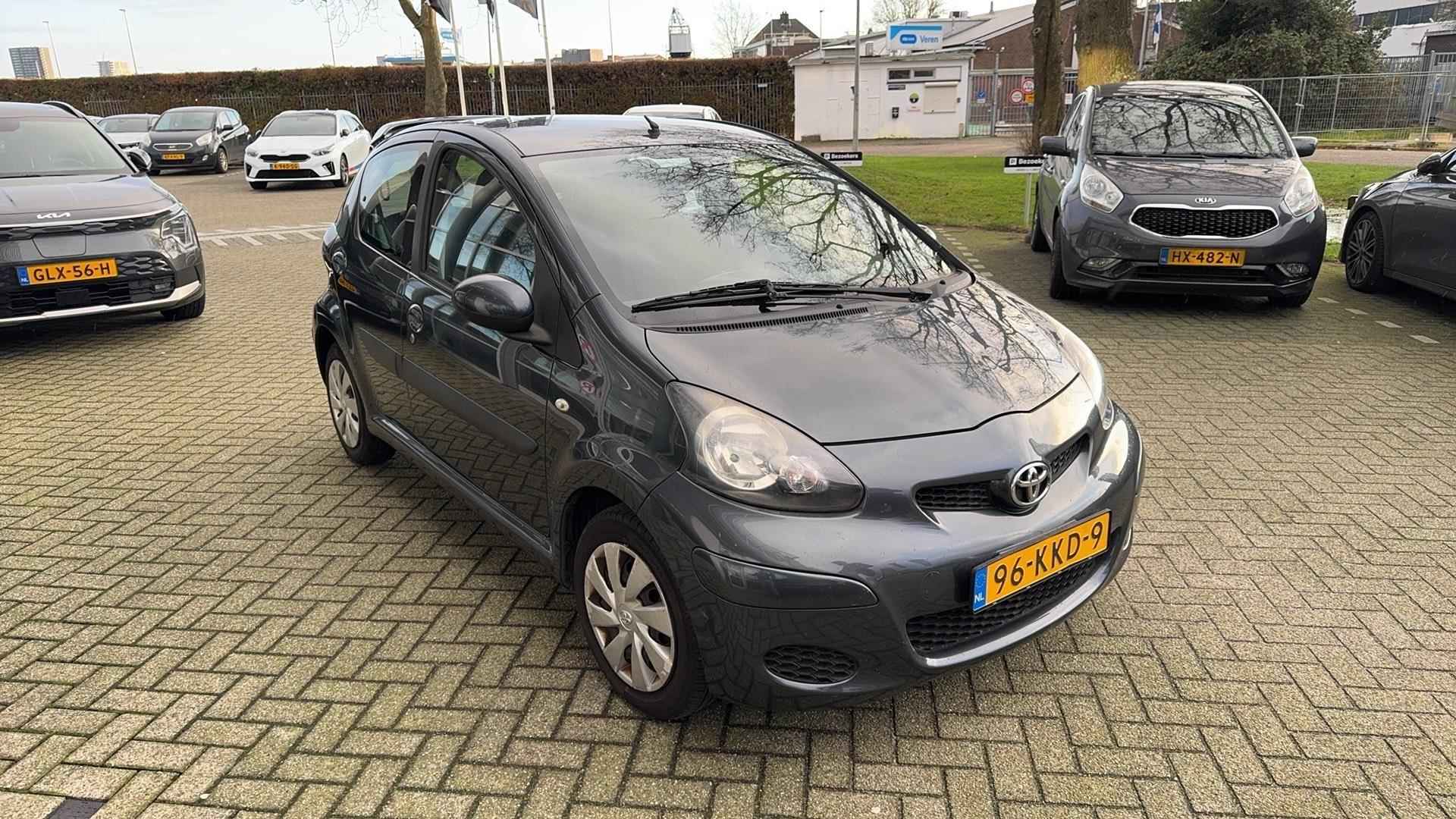 Toyota Aygo 1.0-12V Comfort | Airco | Elektrische ramen | Nette auto! | - 6/14