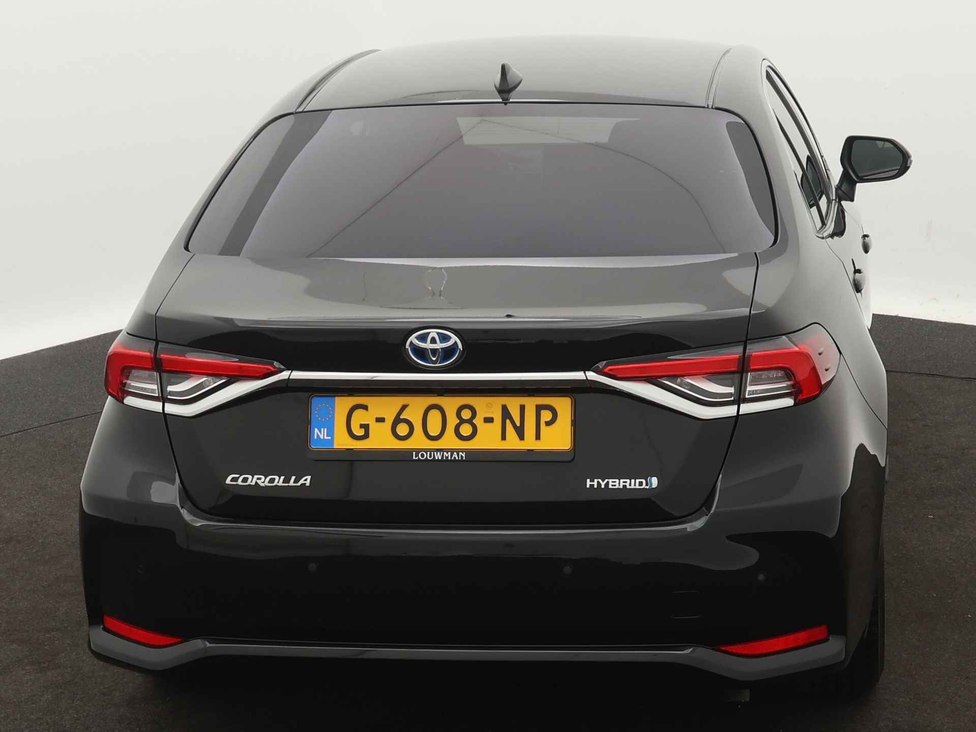 Toyota Corolla 1.8 Hybrid Executive | Camera | Navigatie | Dodehoek Ass. | LM velgen | Parkeersensoren | Stoel en stuurwiel verwarmd | Draadloze telefoonlader | - 39/46