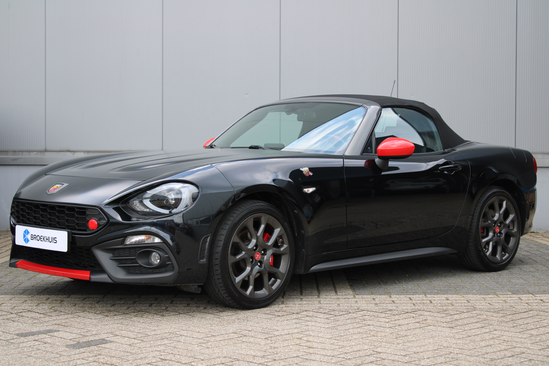 Fiat Spider Abarth 1.4 MultiAir Turbo | Orgineel NL | 170PK Handbak | Cruise | Stoelverwarming | Bose Audio