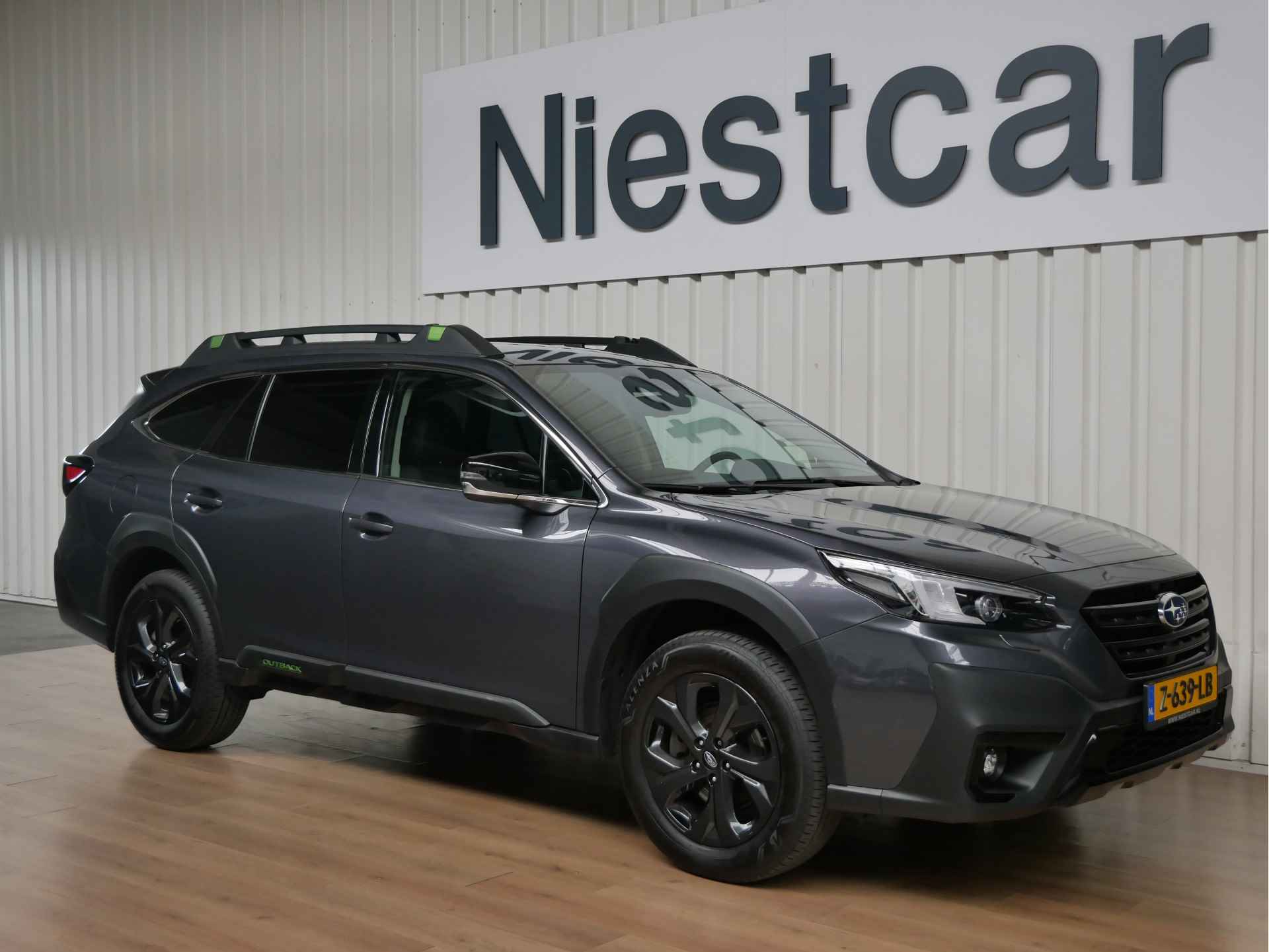 Subaru Outback 2.5i Field met Navigatie / Apple Carplay en android auto