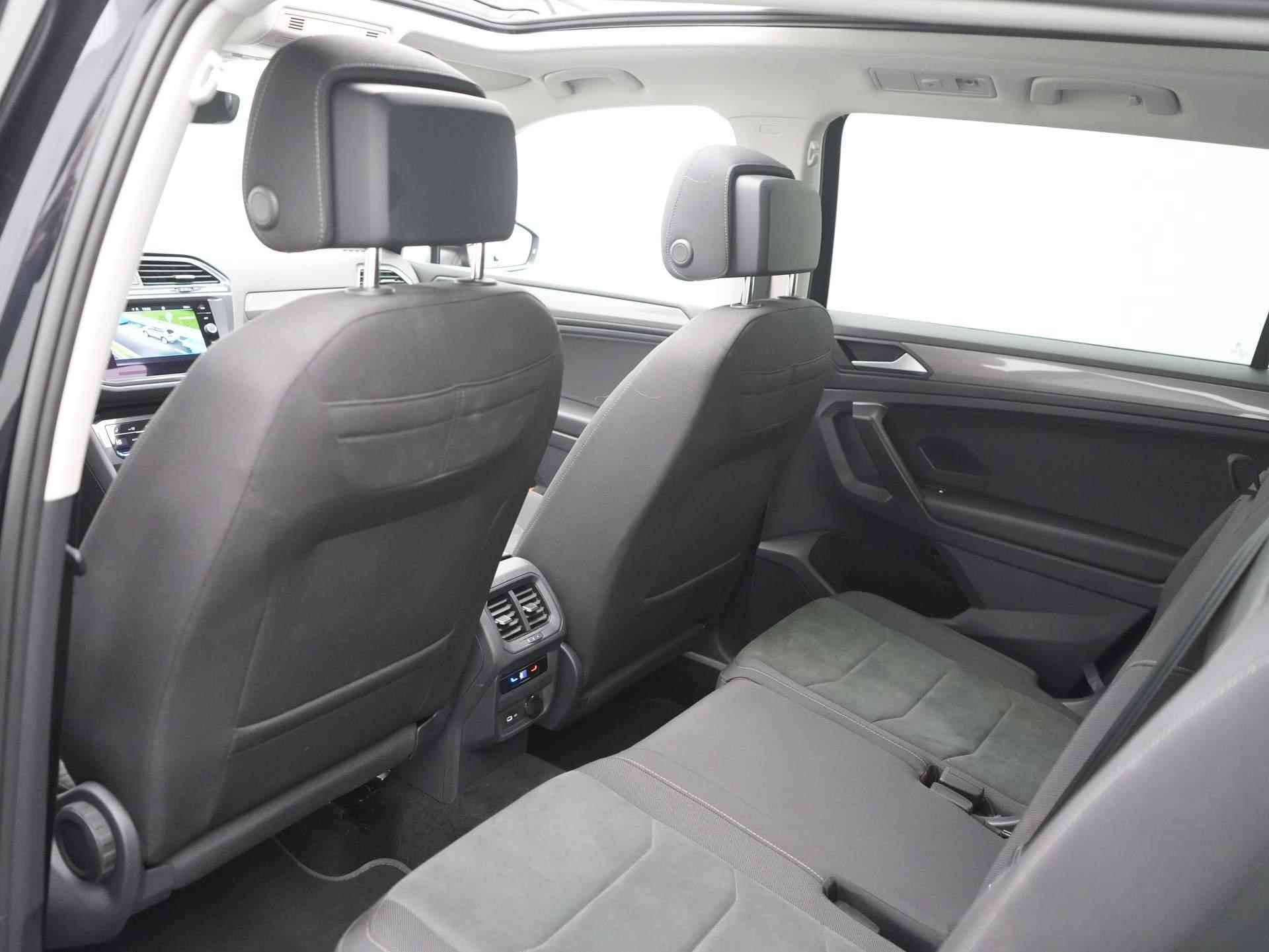 Volkswagen Tiguan Allspace 1.5 TSI Life Business 7p. Panoramadak - Camera - Trekhaak - Navigatie - 7 Zits - 45/63