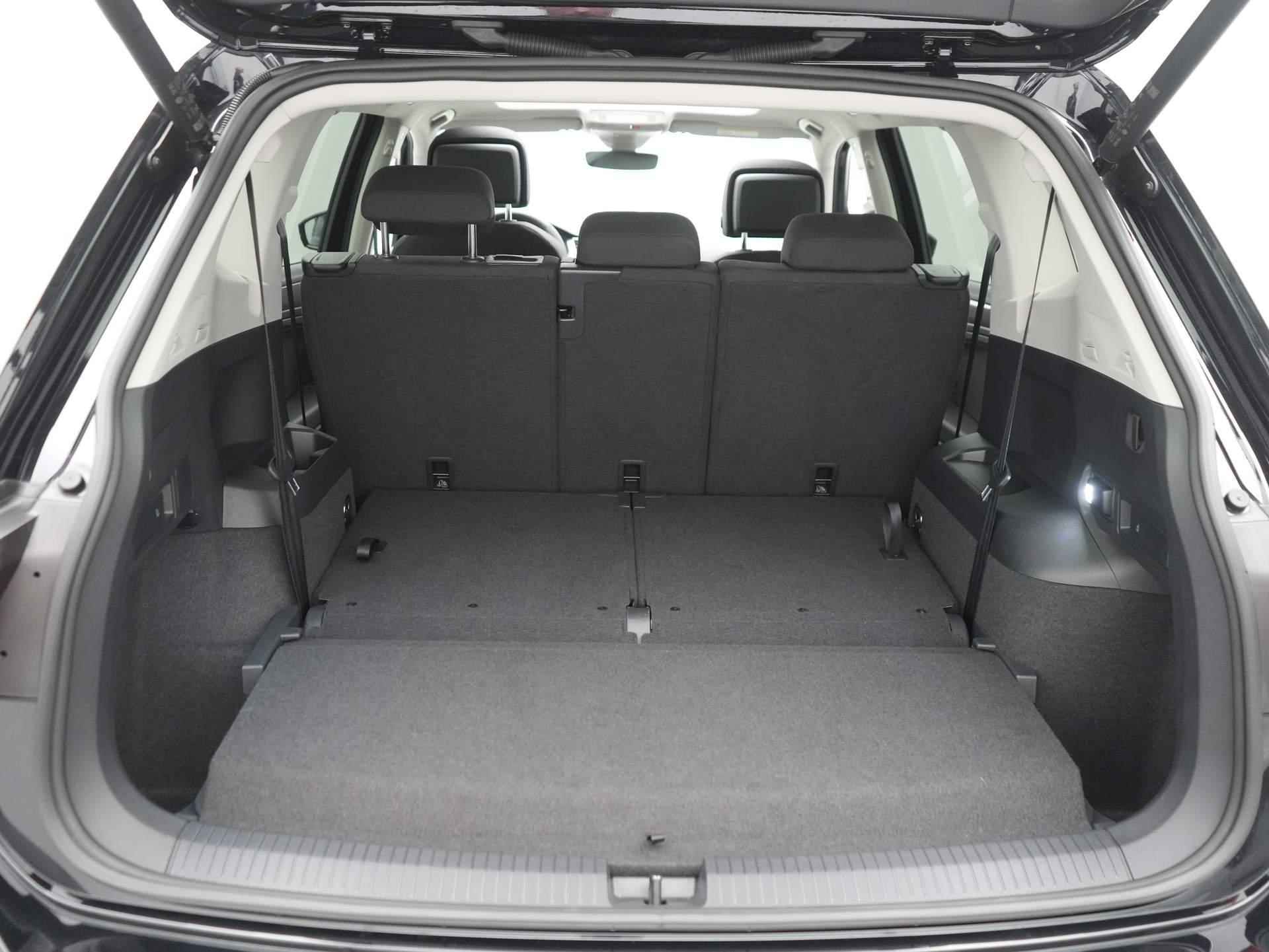 Volkswagen Tiguan Allspace 1.5 TSI Life Business 7p. Panoramadak - Camera - Trekhaak - Navigatie - 7 Zits - 51/63