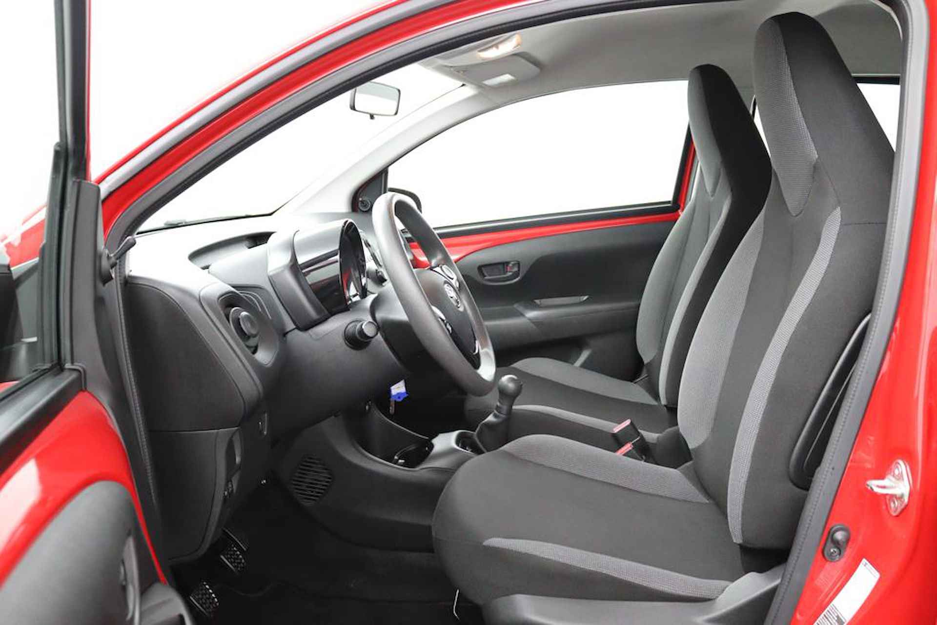 Toyota Aygo 1.0 VVT-i x-fun | Airco | Bluetooth | 5-Deurs | Speedlimiter | - 9/45
