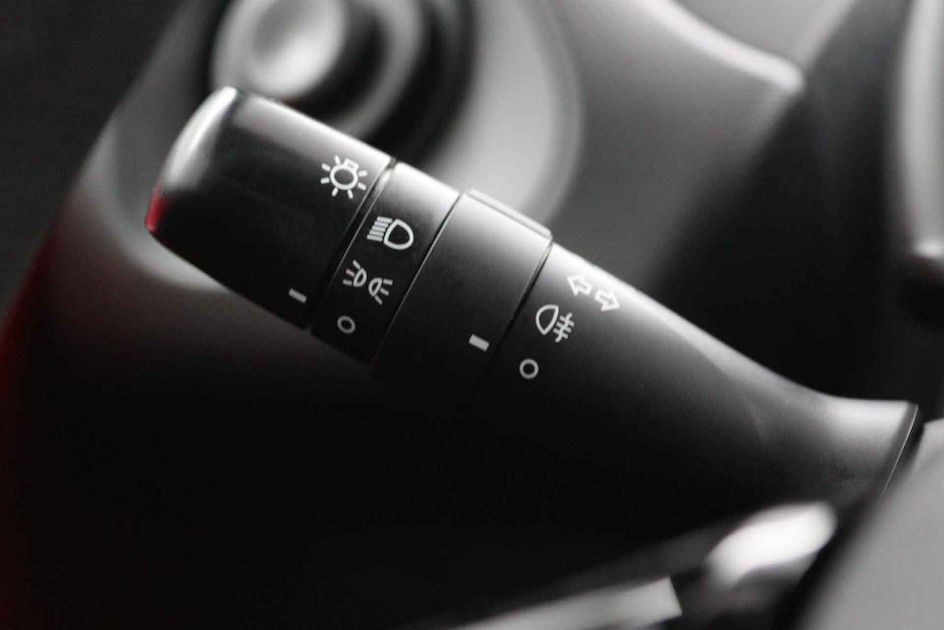 Toyota Aygo 1.0 VVT-i x-fun | Airco | Bluetooth | 5-Deurs | Speedlimiter | - 15/45