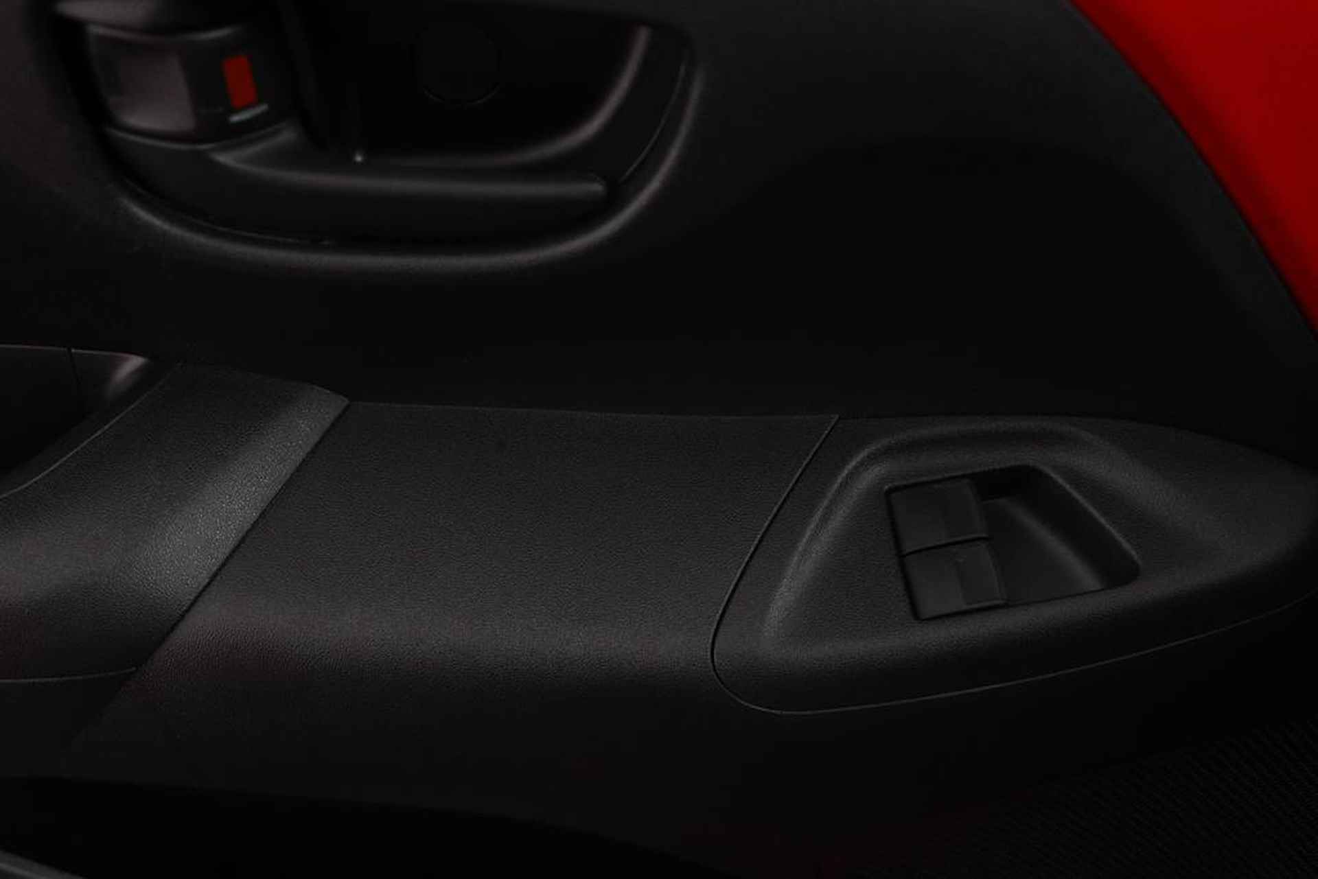Toyota Aygo 1.0 VVT-i x-fun | Airco | Bluetooth | 5-Deurs | Speedlimiter | - 26/45