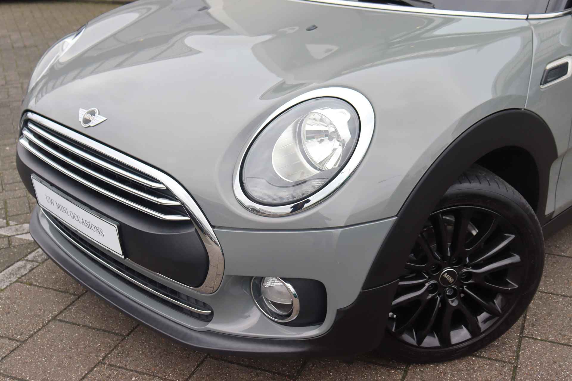 MINI Clubman One Pepper / Comfort Access / Stoelverwarming / PDC achter / Navigatie / Airconditioning / Getint glas achter - 3/27