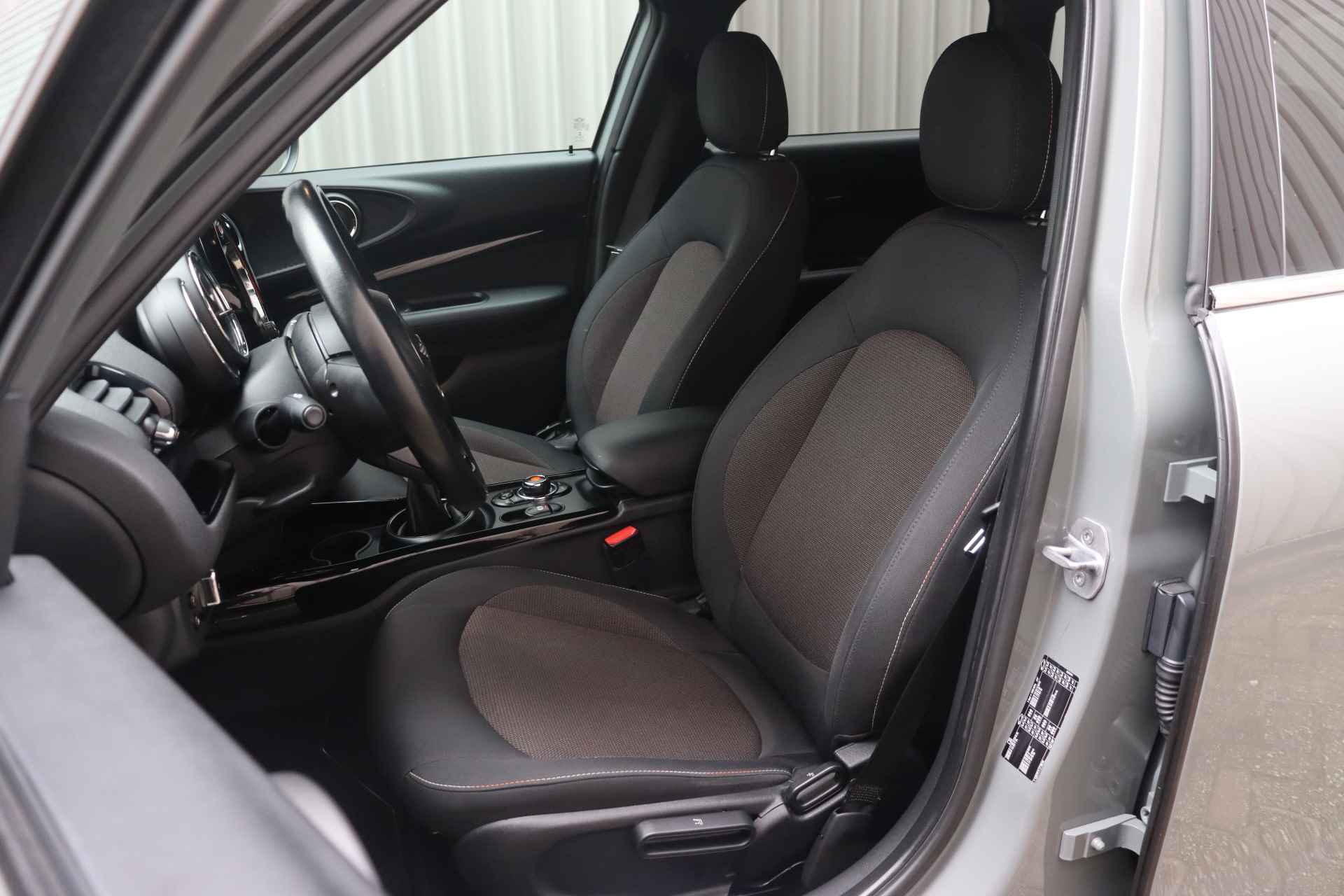 MINI Clubman One Pepper / Comfort Access / Stoelverwarming / PDC achter / Navigatie / Airconditioning / Getint glas achter - 5/27