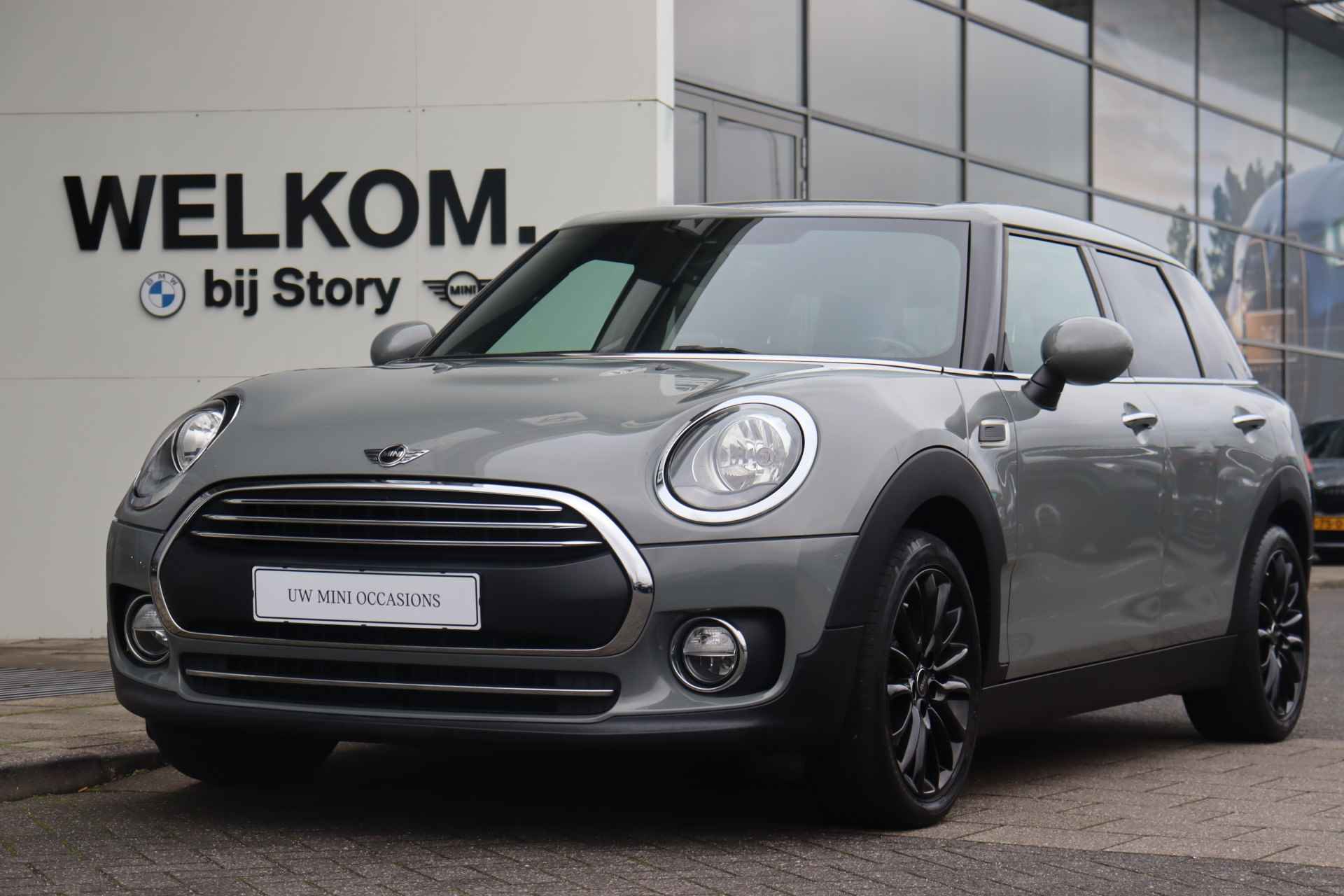 MINI Clubman One Pepper / Comfort Access / Stoelverwarming / PDC achter / Navigatie / Airconditioning / Getint glas achter - 8/27