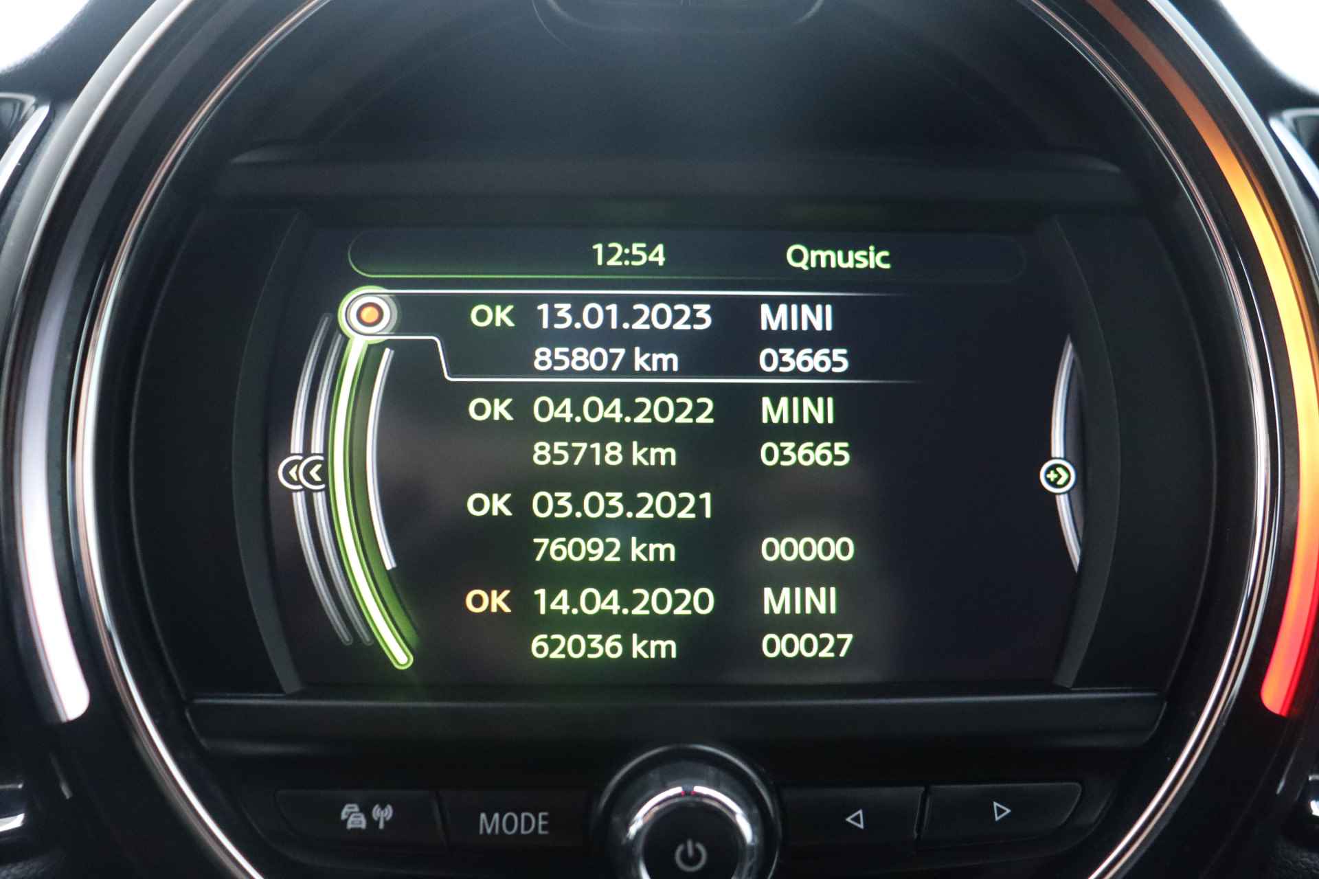 MINI Clubman One Pepper / Comfort Access / Stoelverwarming / PDC achter / Navigatie / Airconditioning / Getint glas achter - 20/27