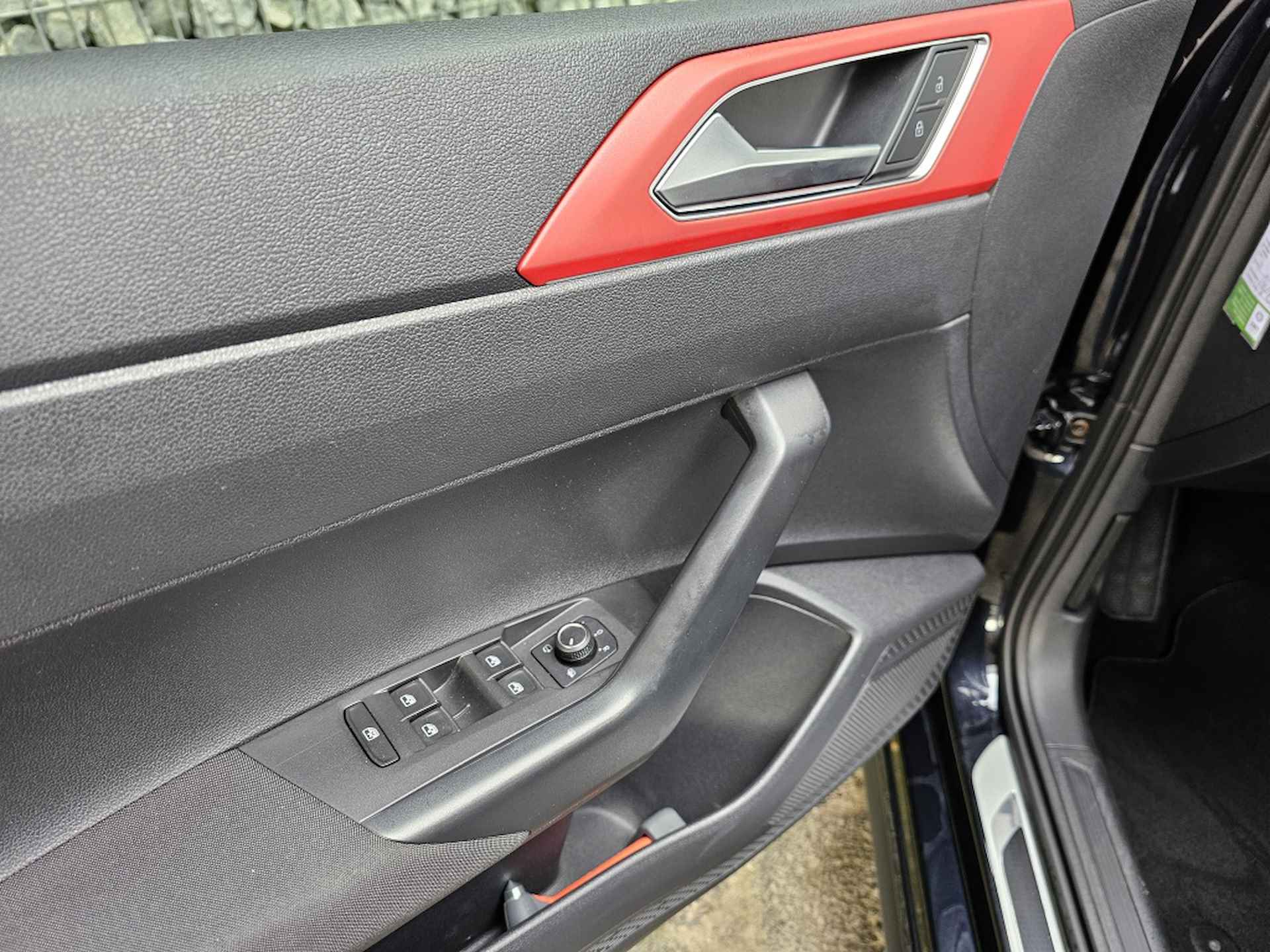 Volkswagen Polo 2.0 TSI GTI | Geen Import | Panorama dak | Achteruitrijcamera - 14/32