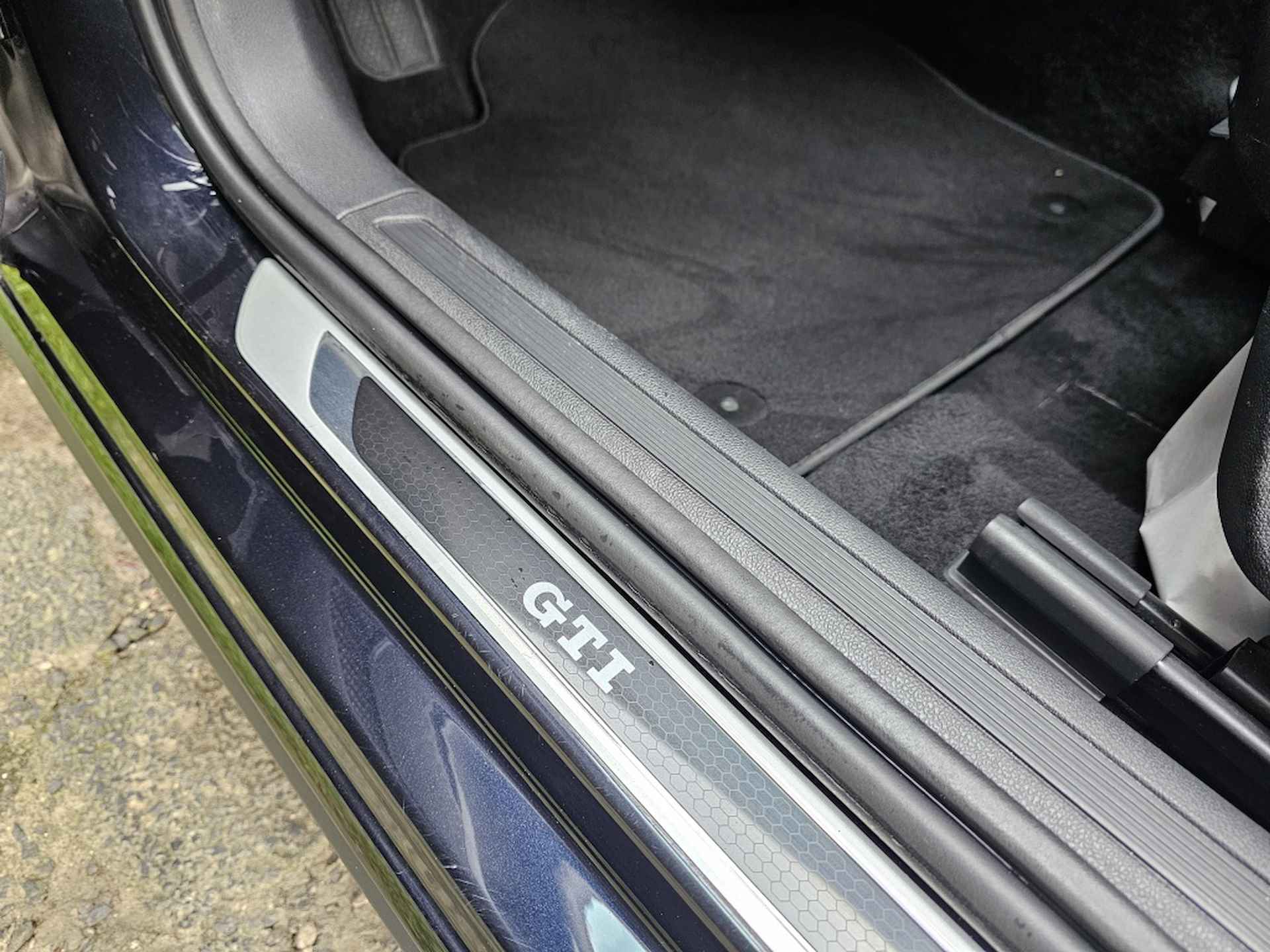 Volkswagen Polo 2.0 TSI GTI | Geen Import | Panorama dak | Achteruitrijcamera - 15/32