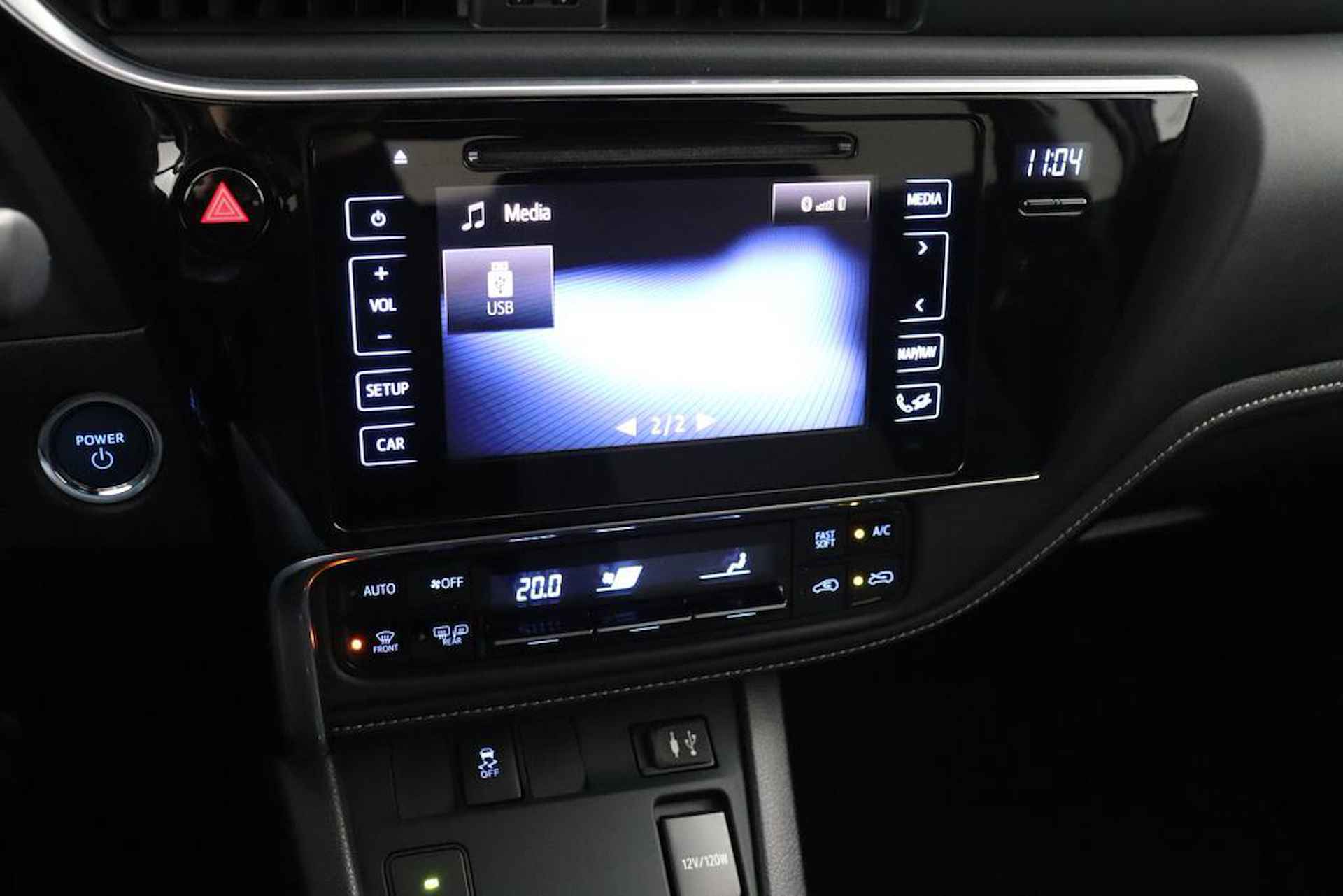 Toyota Auris Touring Sports 1.8 Hybrid Dynamic Go | Trekhaak | Cruise-Control | Climate-control | Navigatie | - 7/49