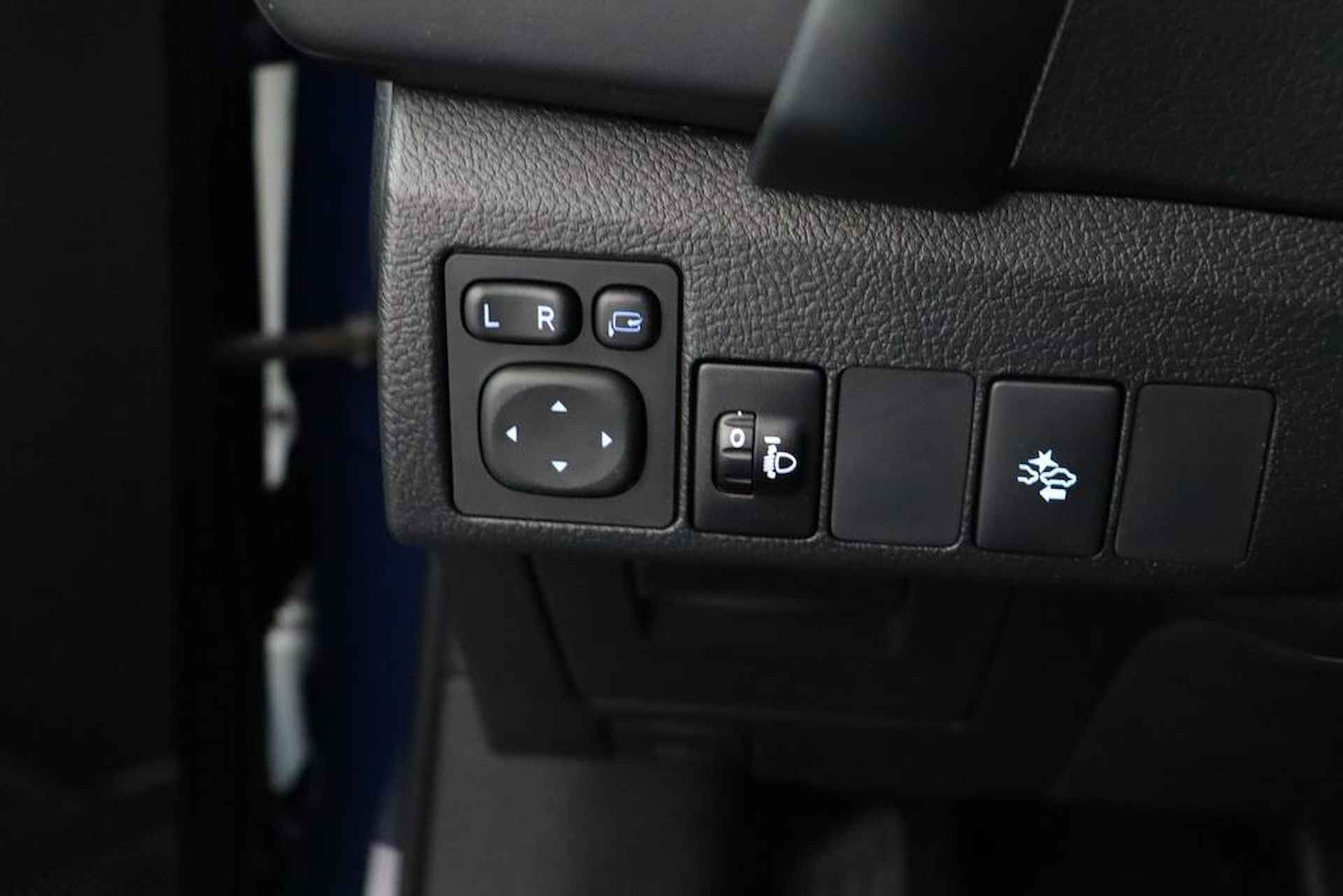 Toyota Auris Touring Sports 1.8 Hybrid Dynamic Go | Trekhaak | Cruise-Control | Climate-control | Navigatie | - 29/49