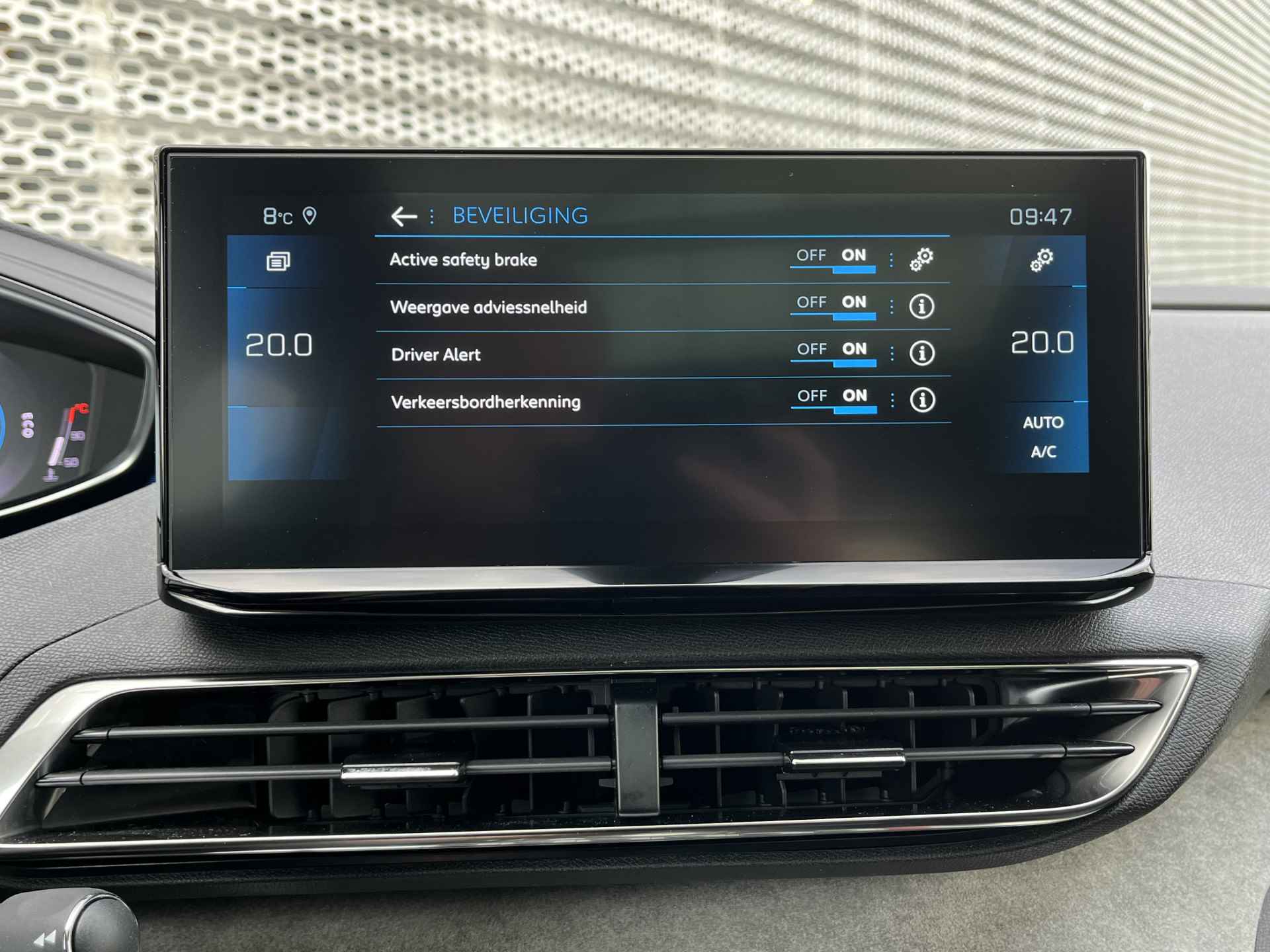 Peugeot 5008 1.2 Hybrid GT 136pk Hybrid Automaat | Panoramadak | Stoelverwarming | 19" Lichtmetalen Velgen - 29/50