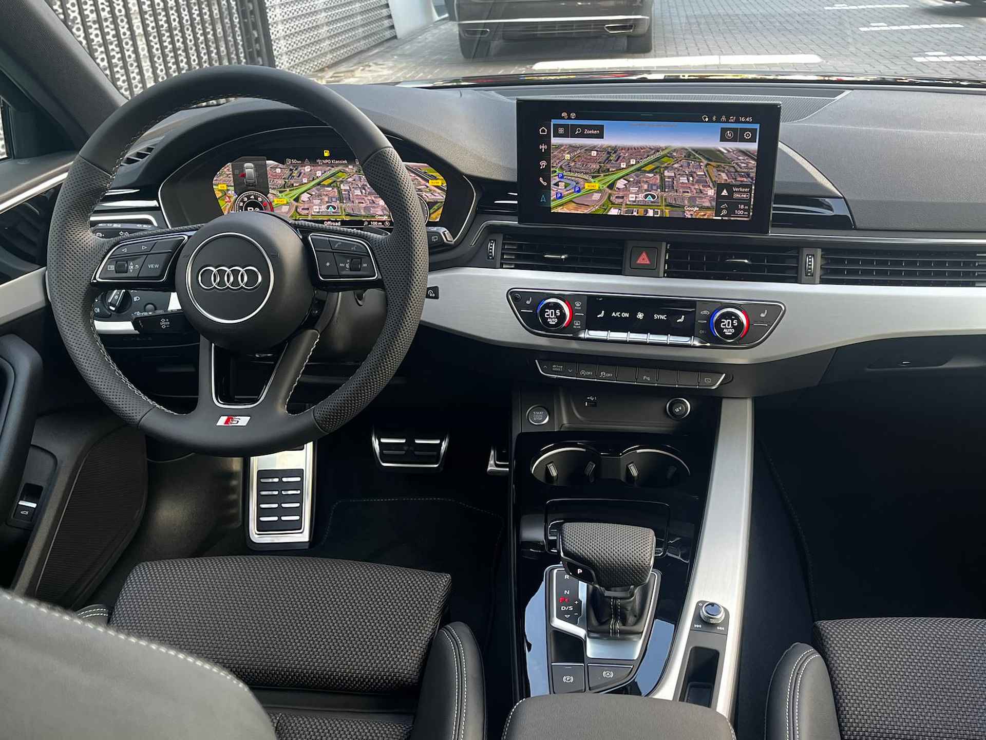 Audi A4 Avant 35 TFSI S-edition Competition s-tronic | Stoelverwarming | Cruise control | Navigatie | Smartphone interface | Optiek zwart - 10/16