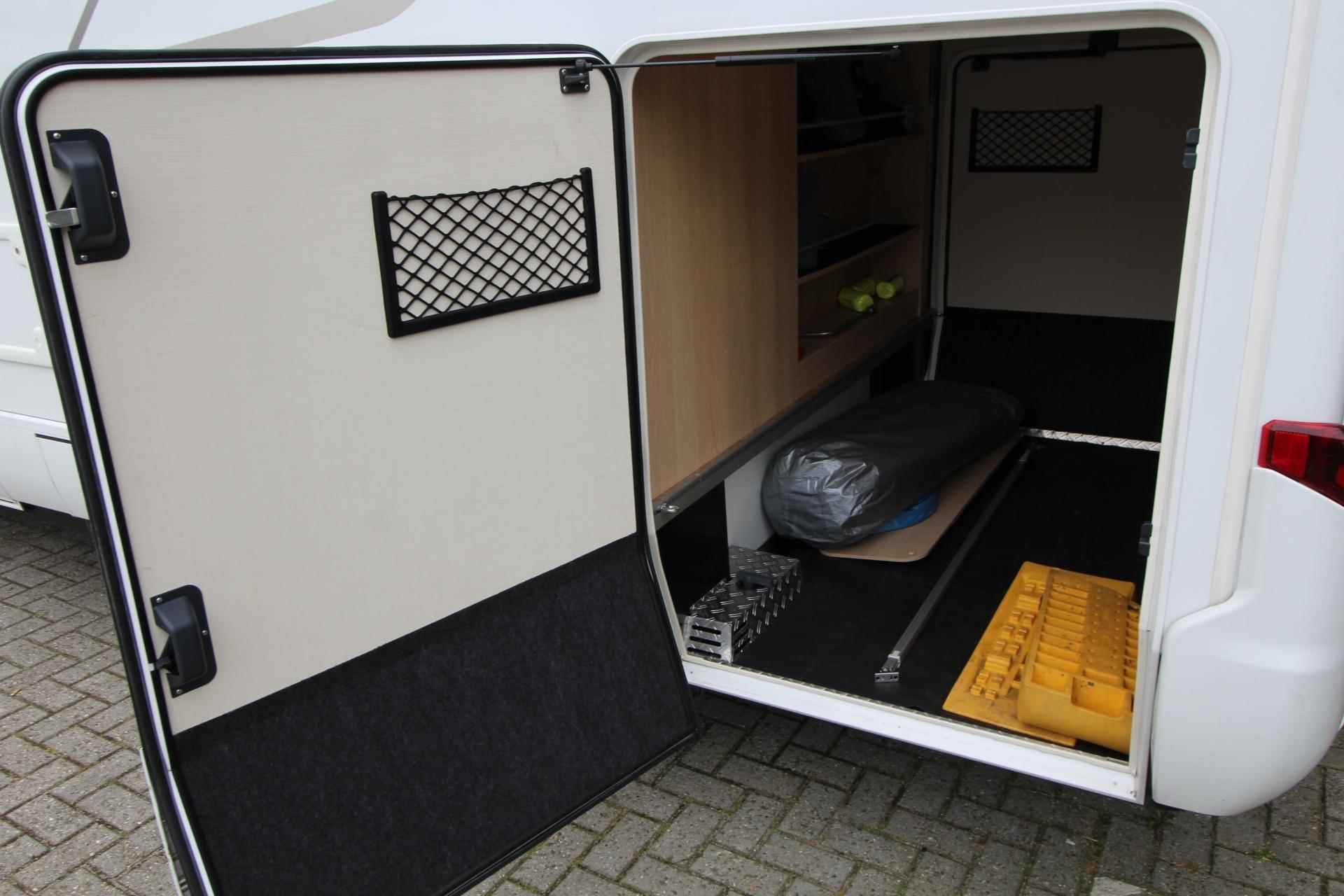 Hymer BMC-I 580 Hefbed | Solar | Fietsendrager | Automaat Hefbed | Solar | Fietsendrager | 9Traps Aut - 9/38