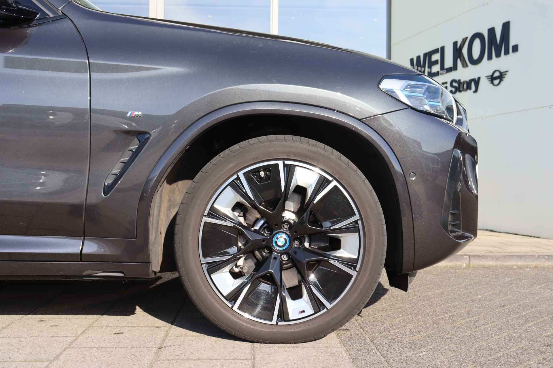 BMW iX3 High Executive M Sport Automaat / Trekhaak / Laserlicht / Panoramadak /  Memory Seats / Adaptive Cruise Control / Harman Kardon - 16/41