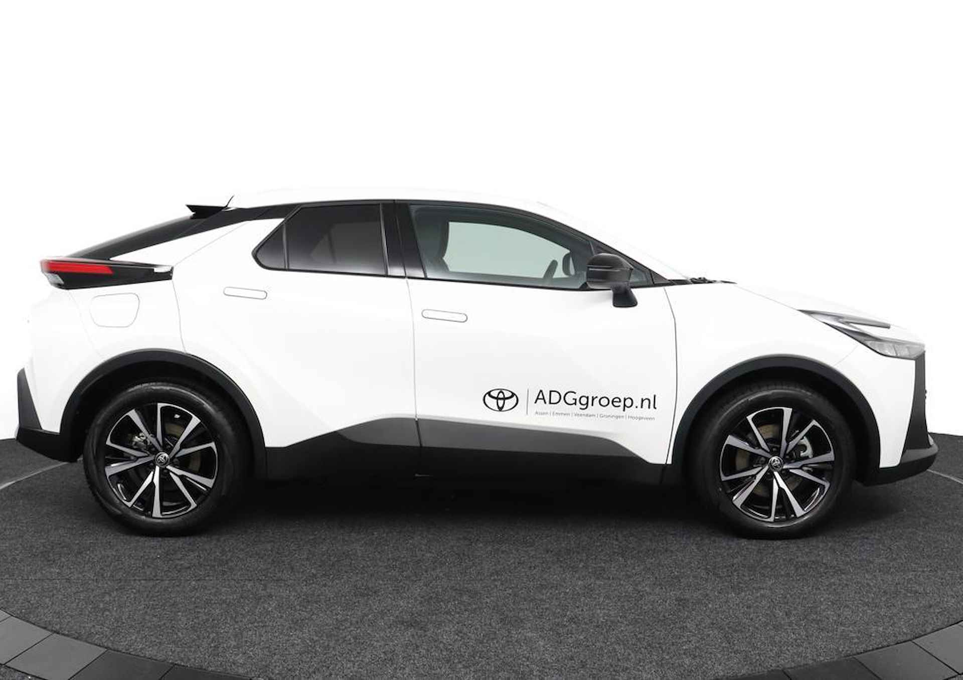 Toyota C-HR 2.0 Plug-in Hybrid 220 Dynamic | Apple Carplay/Android Auto | Stoel/Stuurverwarming | Parkeersensoren | - 13/43