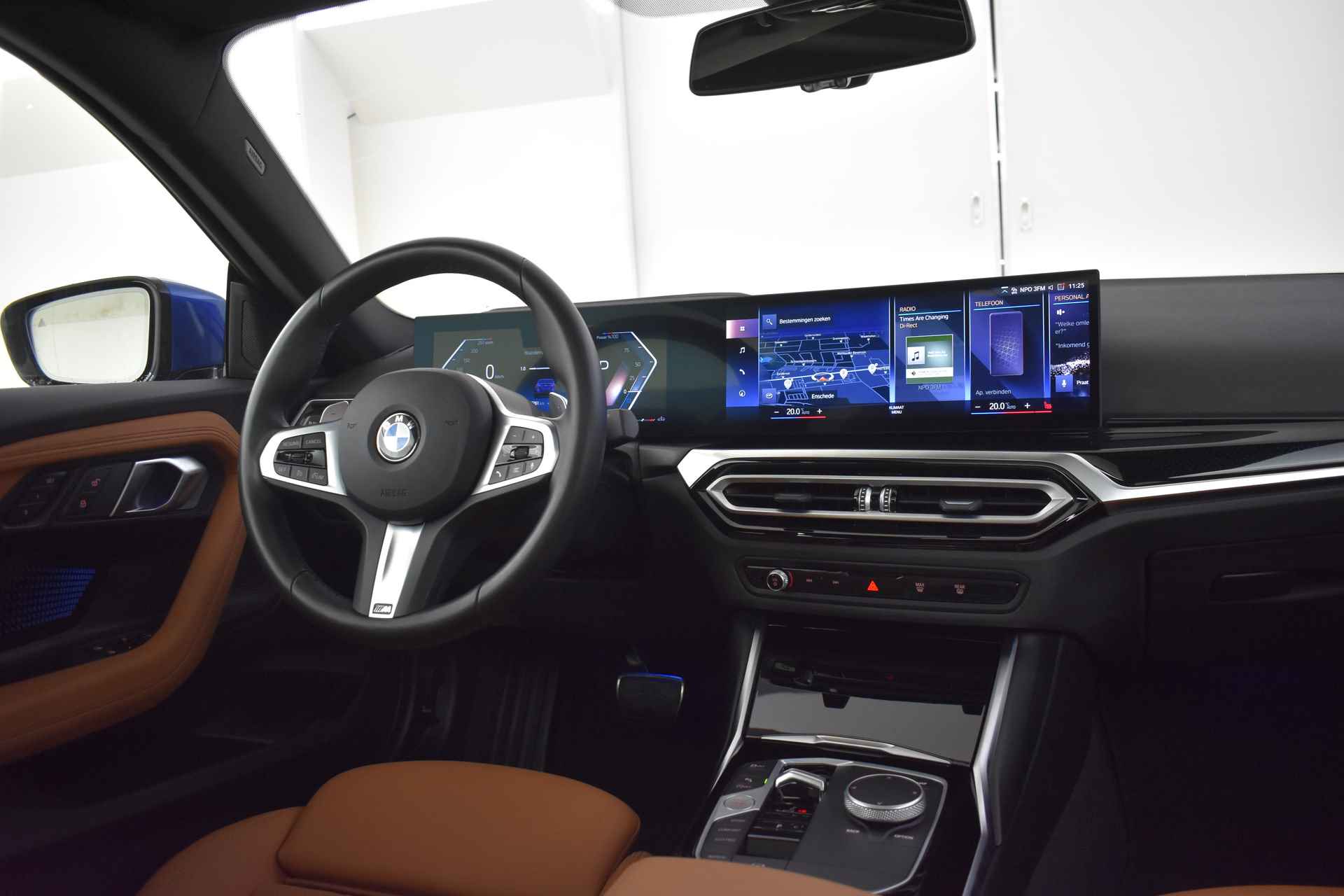 BMW 2 Serie Coupé 220i High Executive M Sport Automaat / Schuif-kanteldak / Stoelverwarming / Adaptieve LED / Parking Assistant / Live Cockpit Professional / M Sportonderstel - 16/53