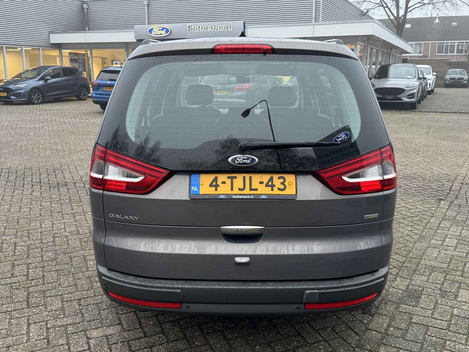 Ford Galaxy 1.6 SCTi Platinum 160pk 7 pers Panorama dak | Lederen Bekleding | Xenon | Voorruit verwarming - 4/25