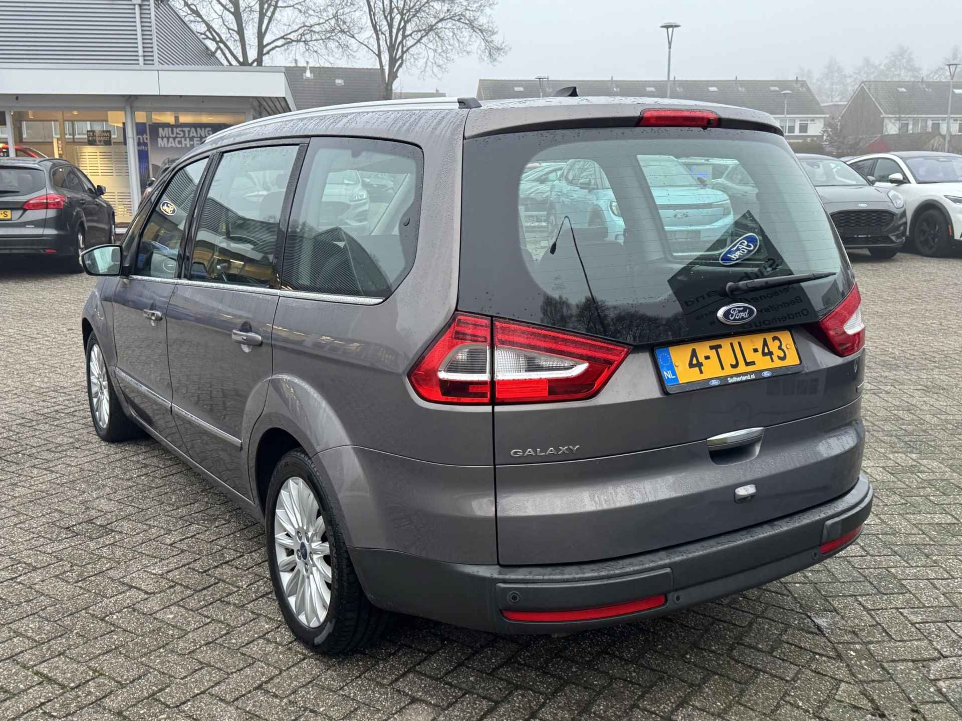 Ford Galaxy 1.6 SCTi Platinum 160pk 7 pers Panorama dak | Lederen Bekleding | Xenon | Voorruit verwarming - 5/25