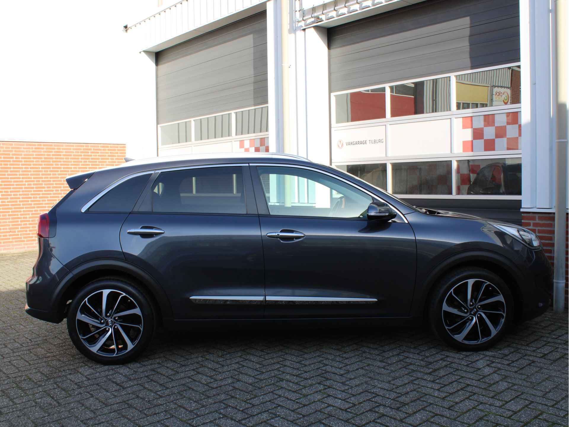 Kia Niro 1.6 GDi PHEV DynamicPlusLine 1e Eig/AdaptiveCruise/Camera/Volleder/Stoelverw/Climate/18 inch/Keyless - 50/59