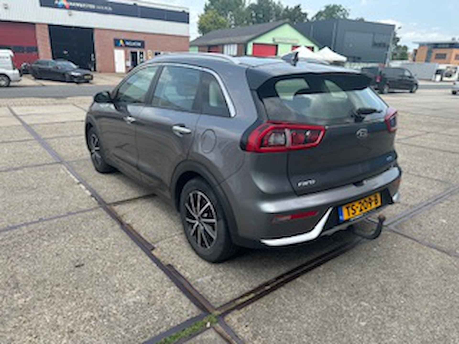 Kia Niro 1.6 GDi Hybrid 141pk DCT6 - 10/24