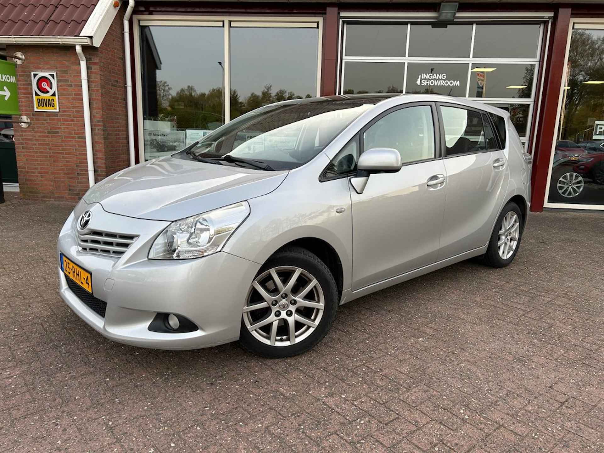 TOYOTA Verso 1.8 VVT-I BUSINESS AUTOMAAT TREKHAAK/AIRCO/CRUISE/ENZ. - 34/35