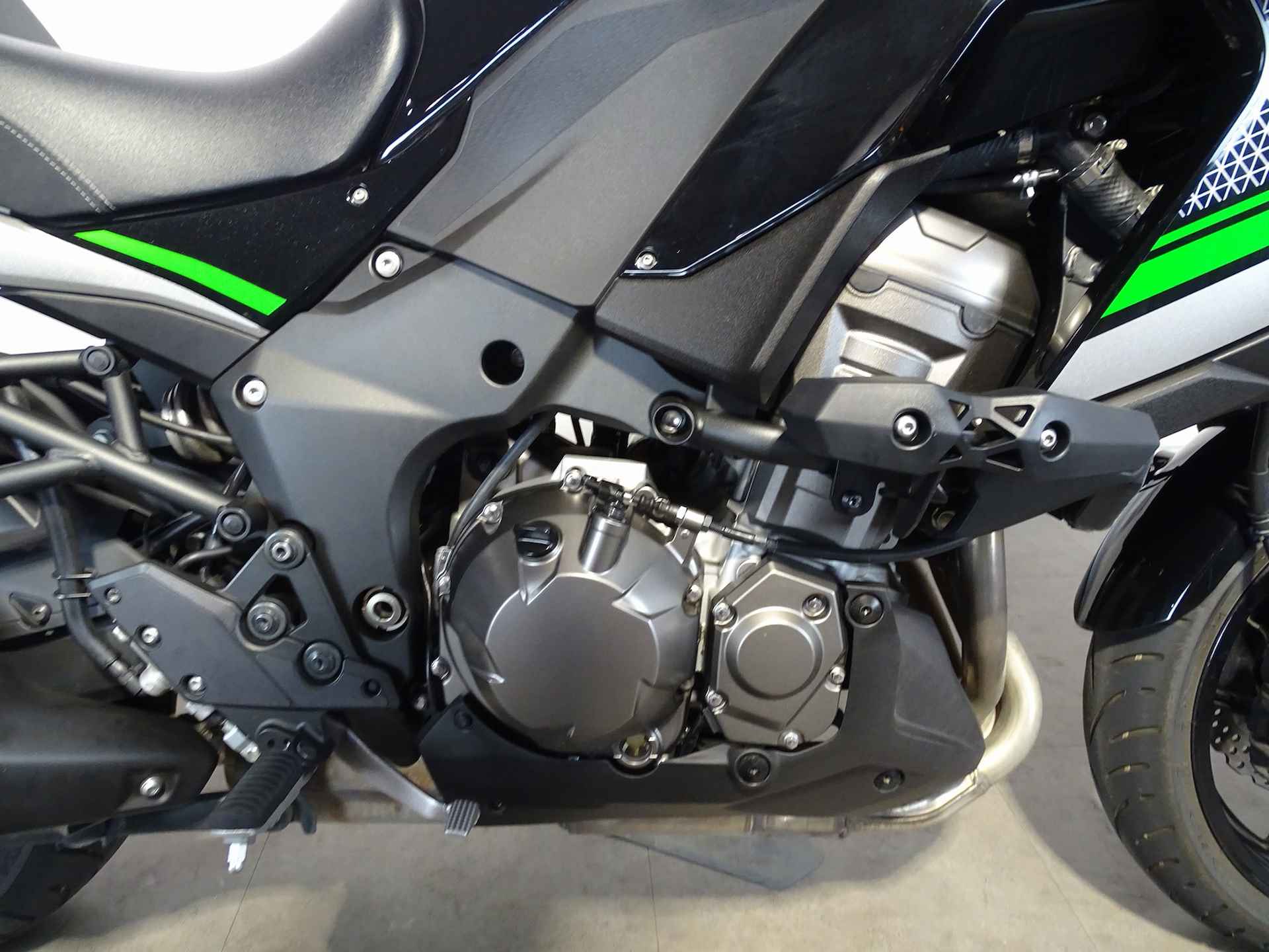 Kawasaki VERSYS 1000 SE - 4/9