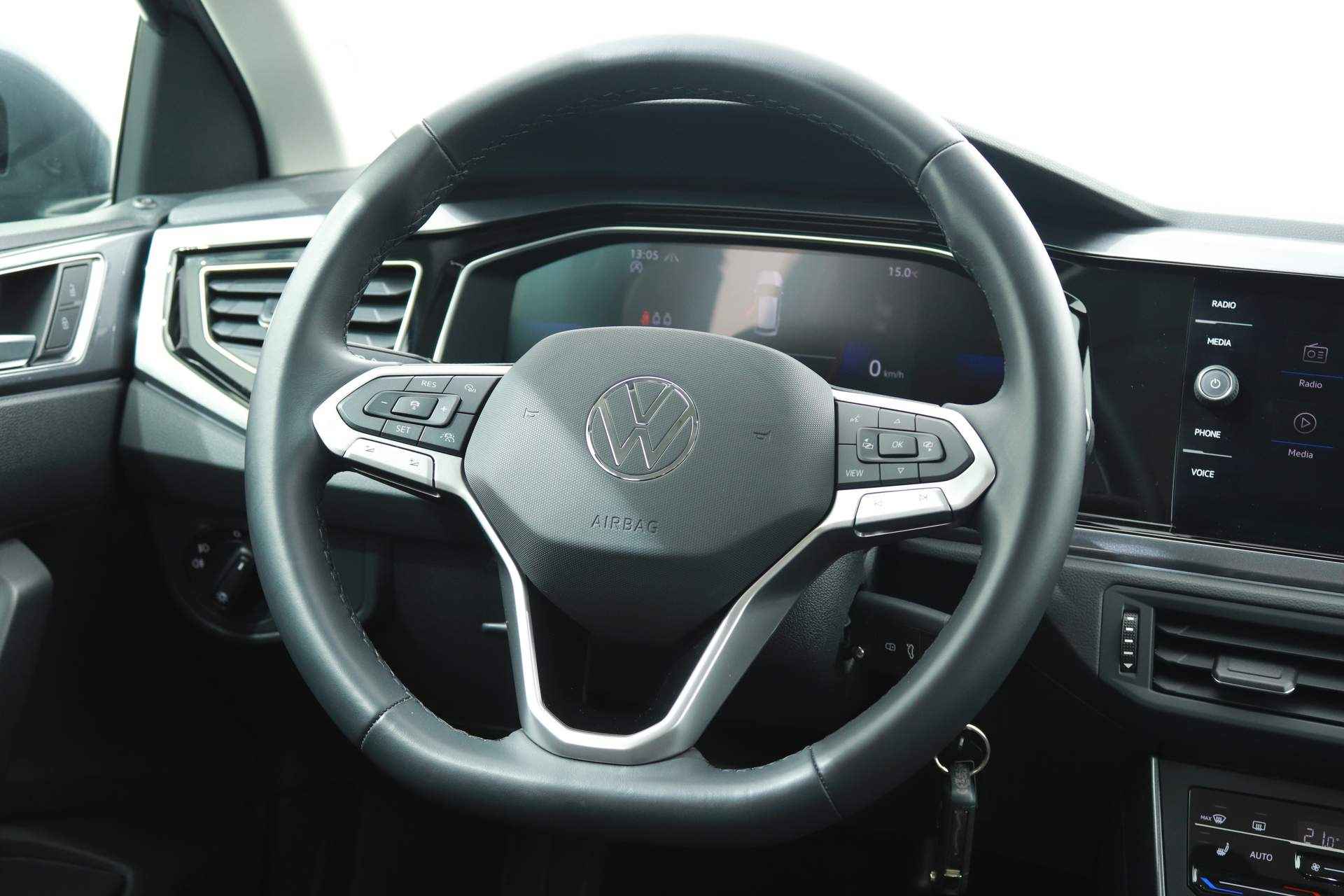 Volkswagen Taigo 1.0 TSI 110PK STYLE PLUS DSG7 | Virtual Cockpit | Camera | Clima | Adaptive Cruise - 24/52