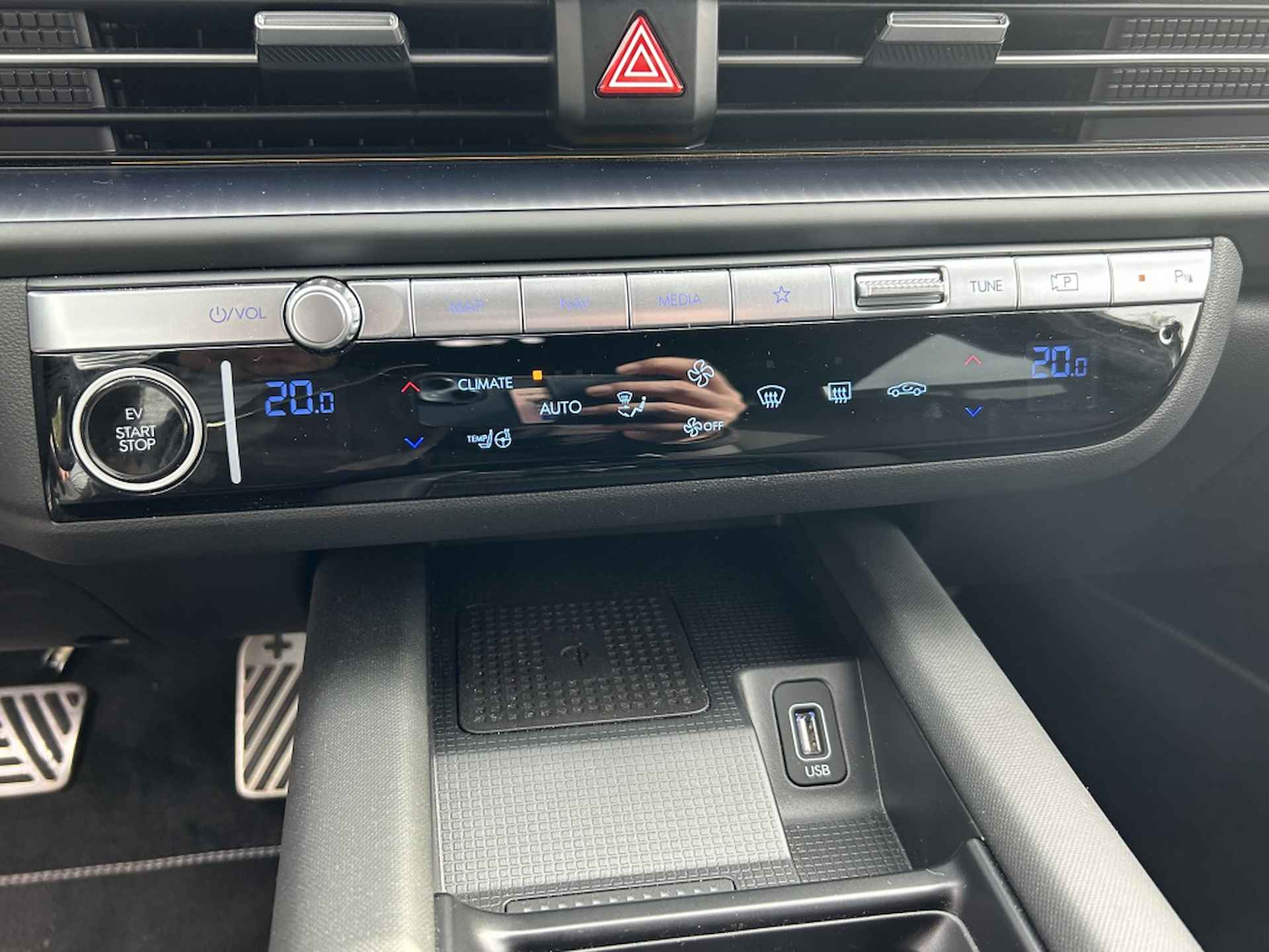 Hyundai IONIQ 6 Connect 77 kWh - 16/19