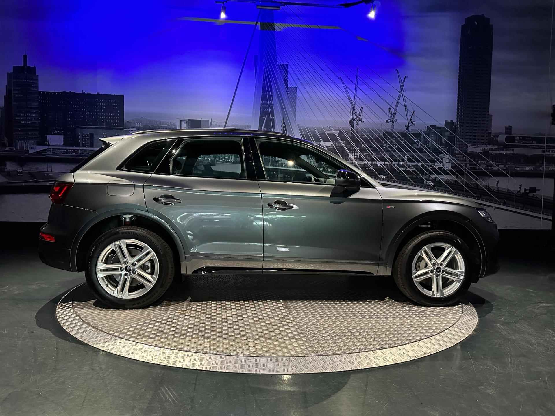 Audi Q5 50 TFSI e S edition Competition *Keyless*Camera*DaytonaGrey*NIEUW* € 10.000,- korting! - 15/39