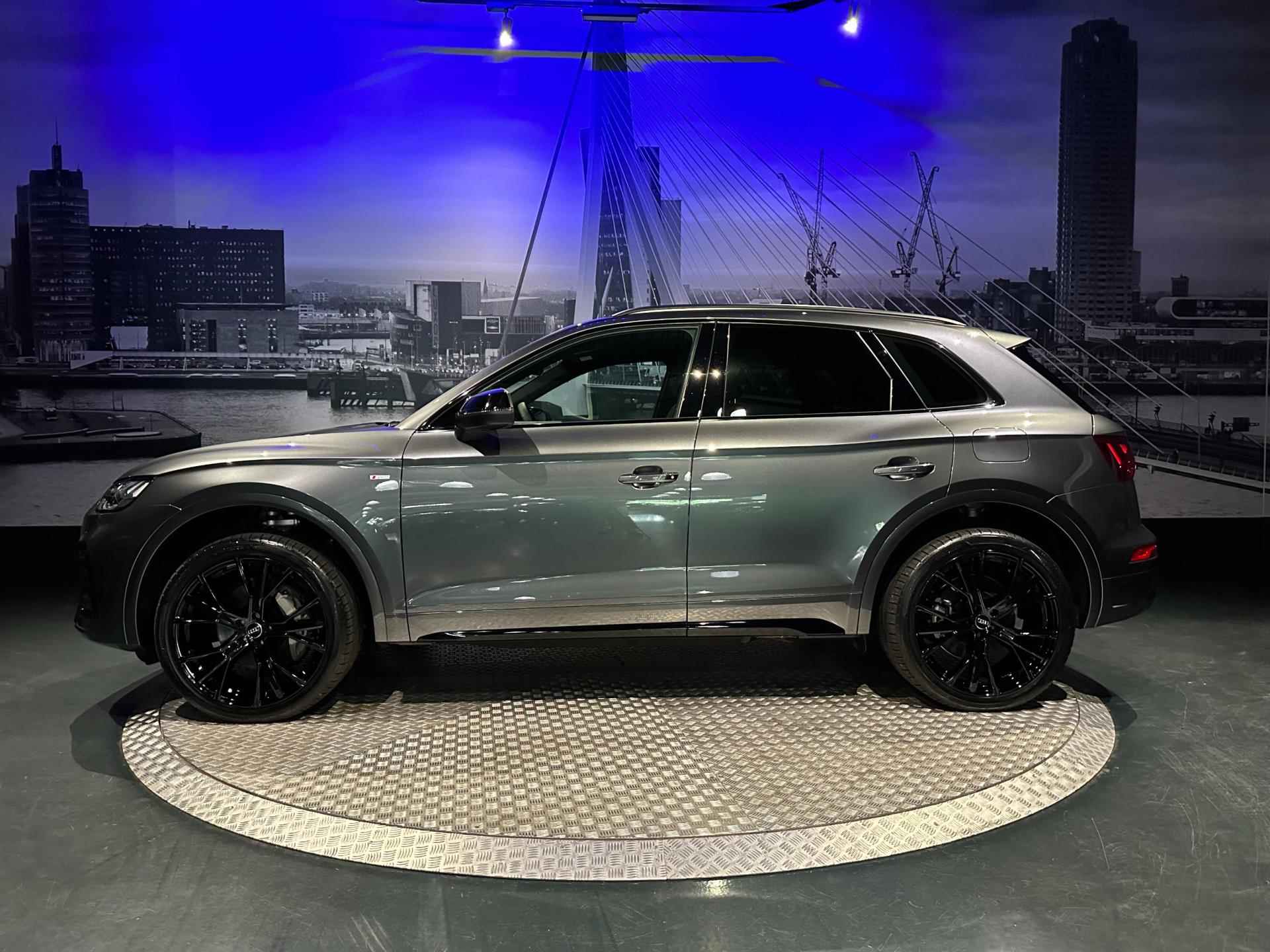 Audi Q5 50 TFSI e S edition Competition *Keyless*Camera*DaytonaGrey*NIEUW* € 10.000,- korting! - 8/39