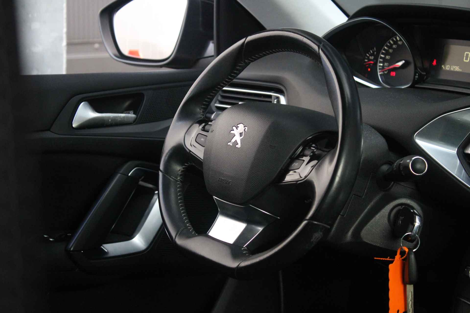 Peugeot 308 1.2 Turbo 110-PK Allure | LED | CAMERA | PDC V+A | CLIMATE CONTROL | NAVI | - 20/27