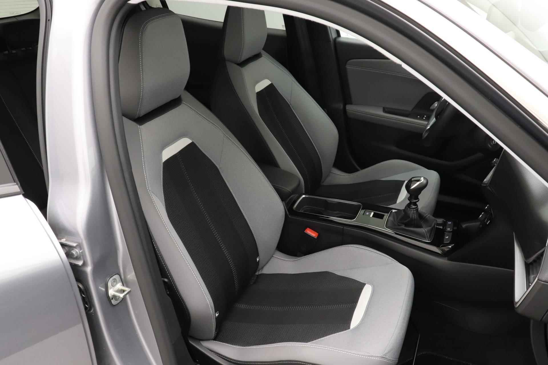 Opel Mokka 1.2 Turbo Elegance 130pk Navigatie via Apple carplay | Climate control | Camera achter | Stoelverwarming | Getint glas - 10/33