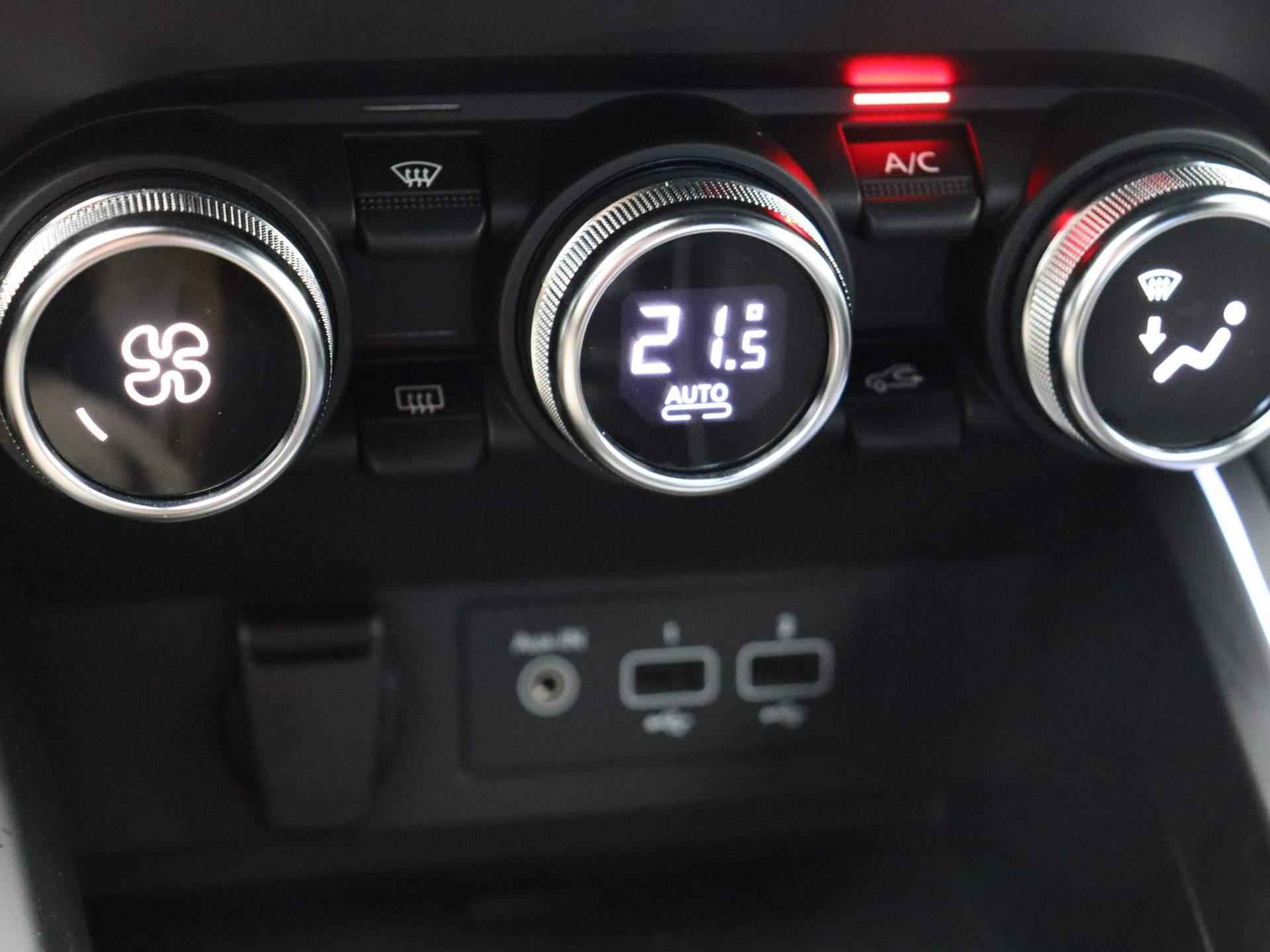 Renault Clio TCe 100pk Intens | 360 graden camera | Stoel- en stuurwielverwarming | LMV | - 30/39