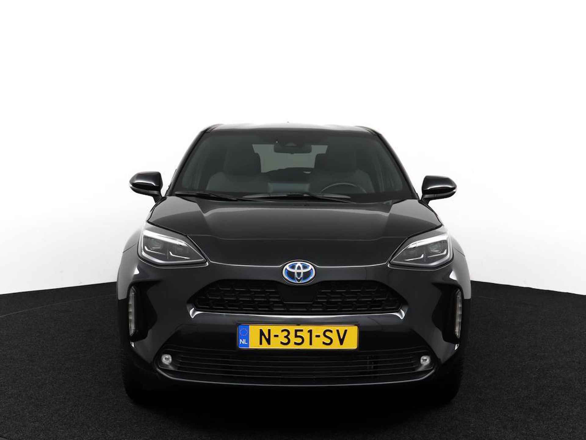 Toyota Yaris Cross 1.5 Hybrid First Edition | Navigatie systeem | All seasons banden | - 16/47