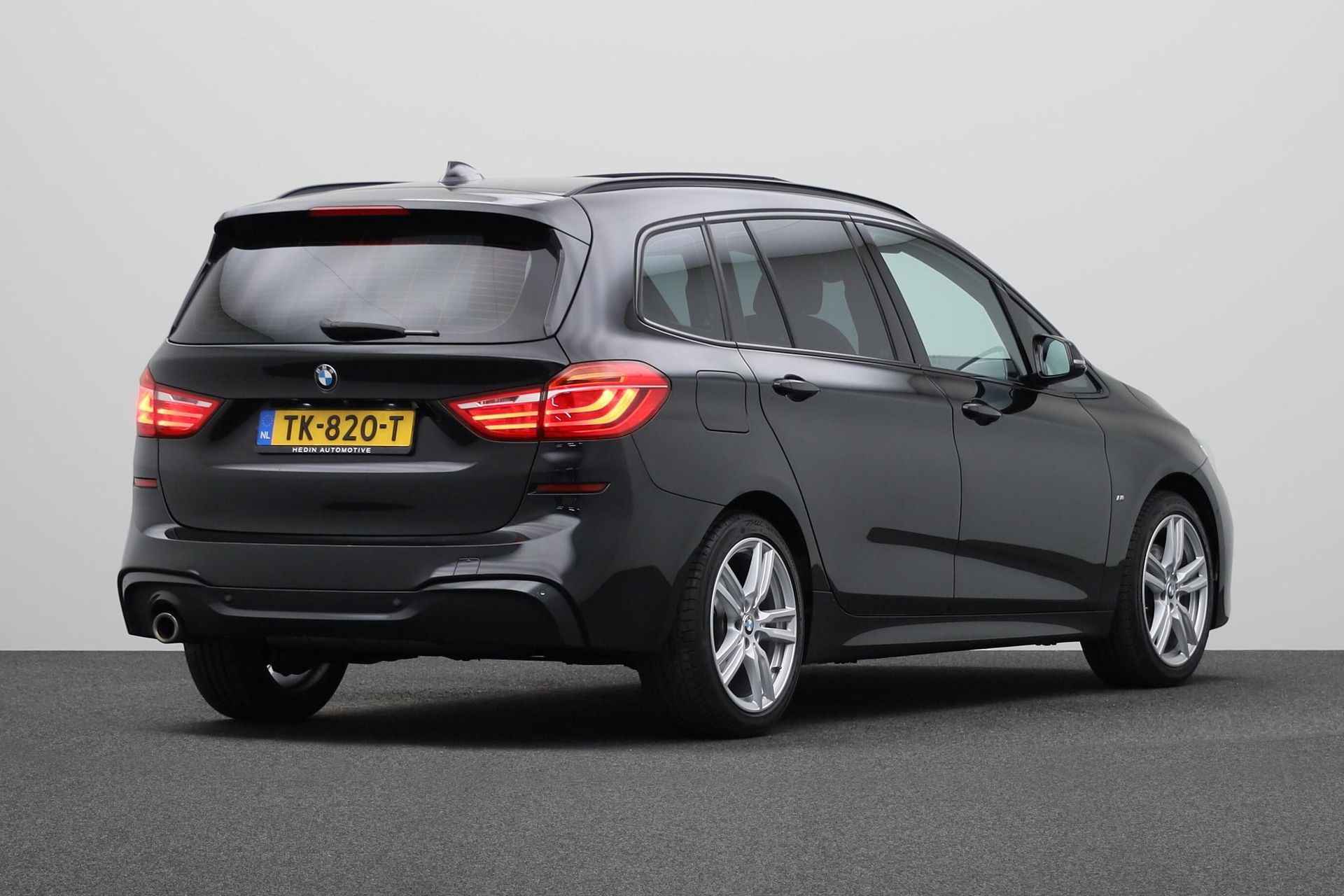 BMW 2 Serie Gran Tourer 218i 7p. High Executive | M Sportpakket | Panoramadak elektrisch | Parkeerassistent | Head-Up Display | HiFi | Navigation Plus | - 2/27