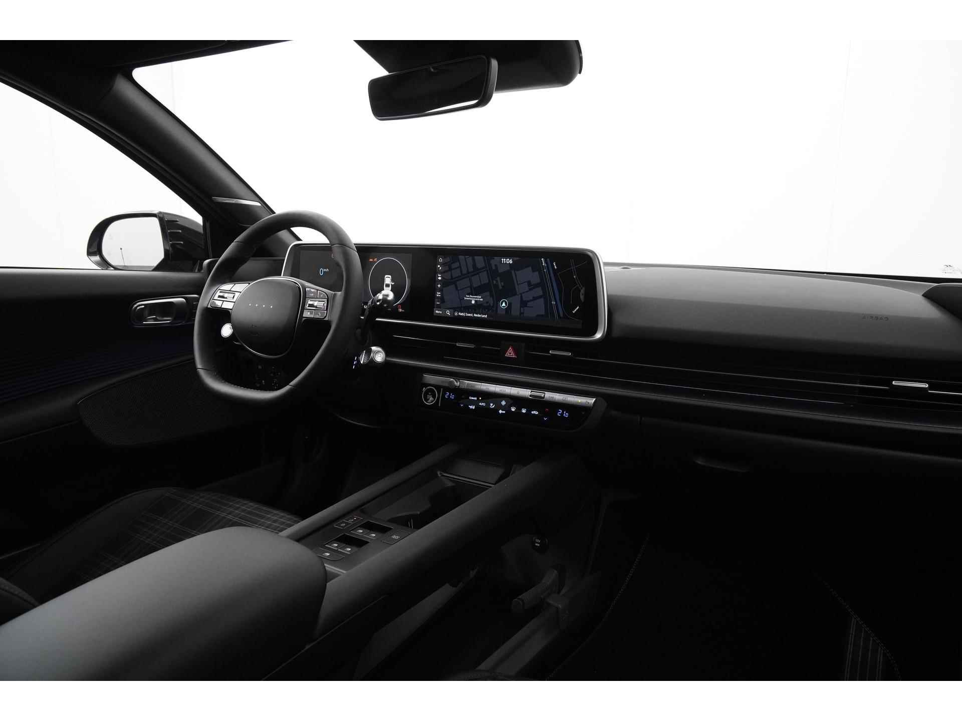 Hyundai IONIQ 6 First Edition 77 kWh Nieuwprijs 62.945,- Nu 54.945,- | Panoramadak | Mem. Stoel | Bose Sound | Head-up display | Zondag Open! - 2/57