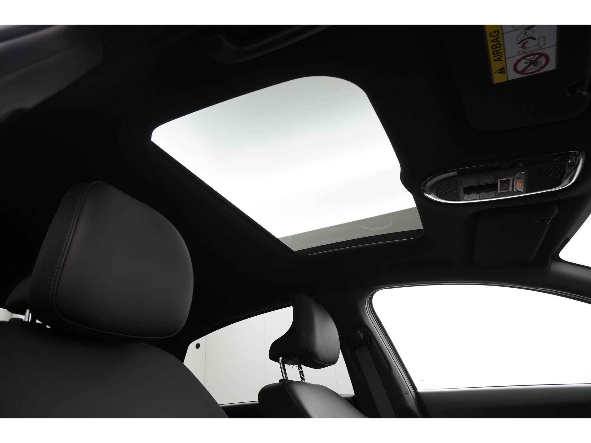 Hyundai IONIQ 6 First Edition 77 kWh Nieuwprijs 62.945,- Nu 54.945,- | Panoramadak | Mem. Stoel | Bose Sound | Head-up display | Zondag Open! - 30/57