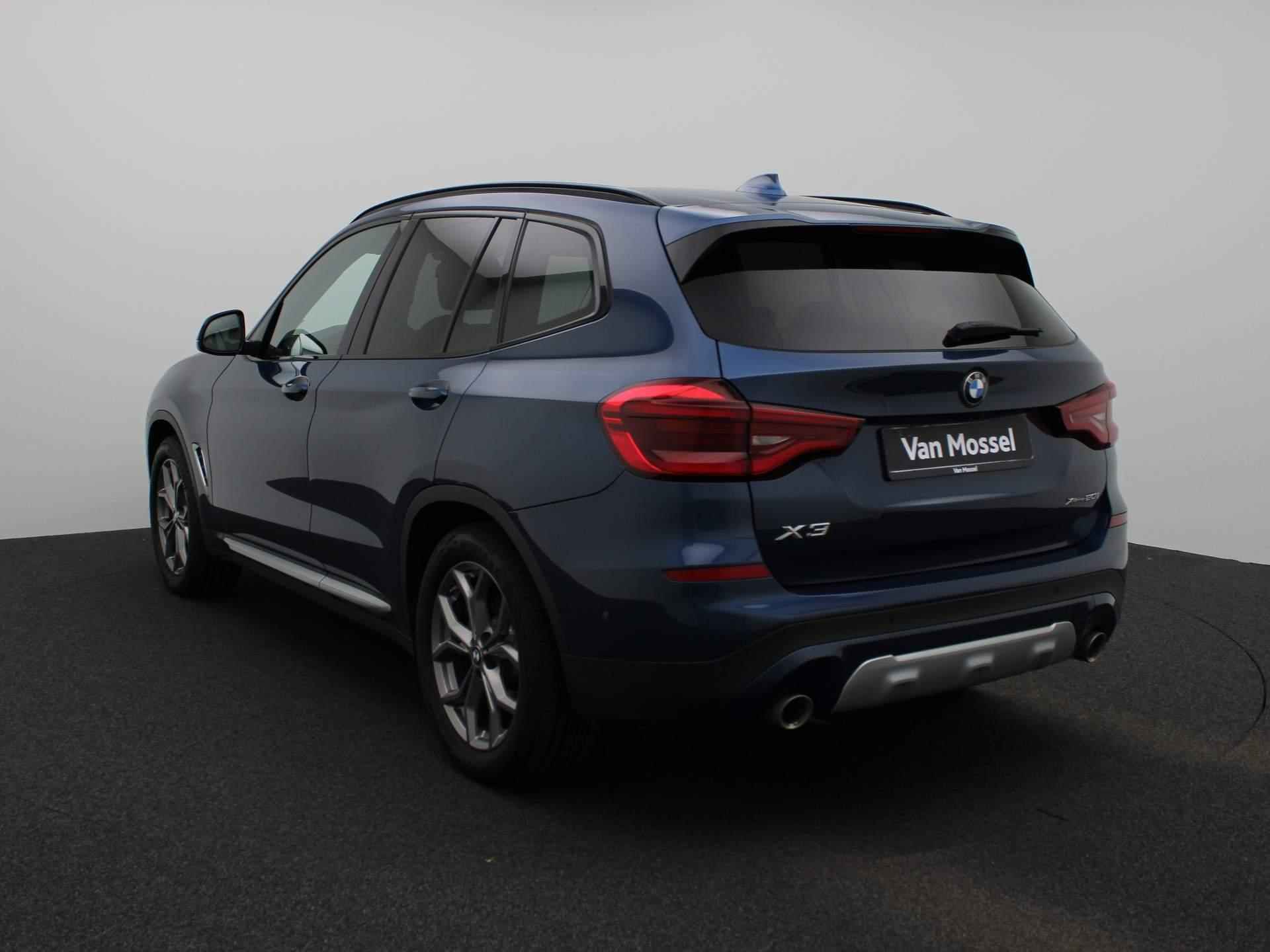 BMW X3 xDrive20i Executive | PANORAMADAK | LEDER | HEAD UP DISPLAY | ACHTERUITRIJCAMERA | NAVIGATIE | ELEKTRISCHE ACHTERKLEP | STOELVERWARMING | CLIMATE CONTROL | ADAPTIVE CRUISE CONTROL | LED KOPLAMPEN | SPORTSTOELEN | - 2/49