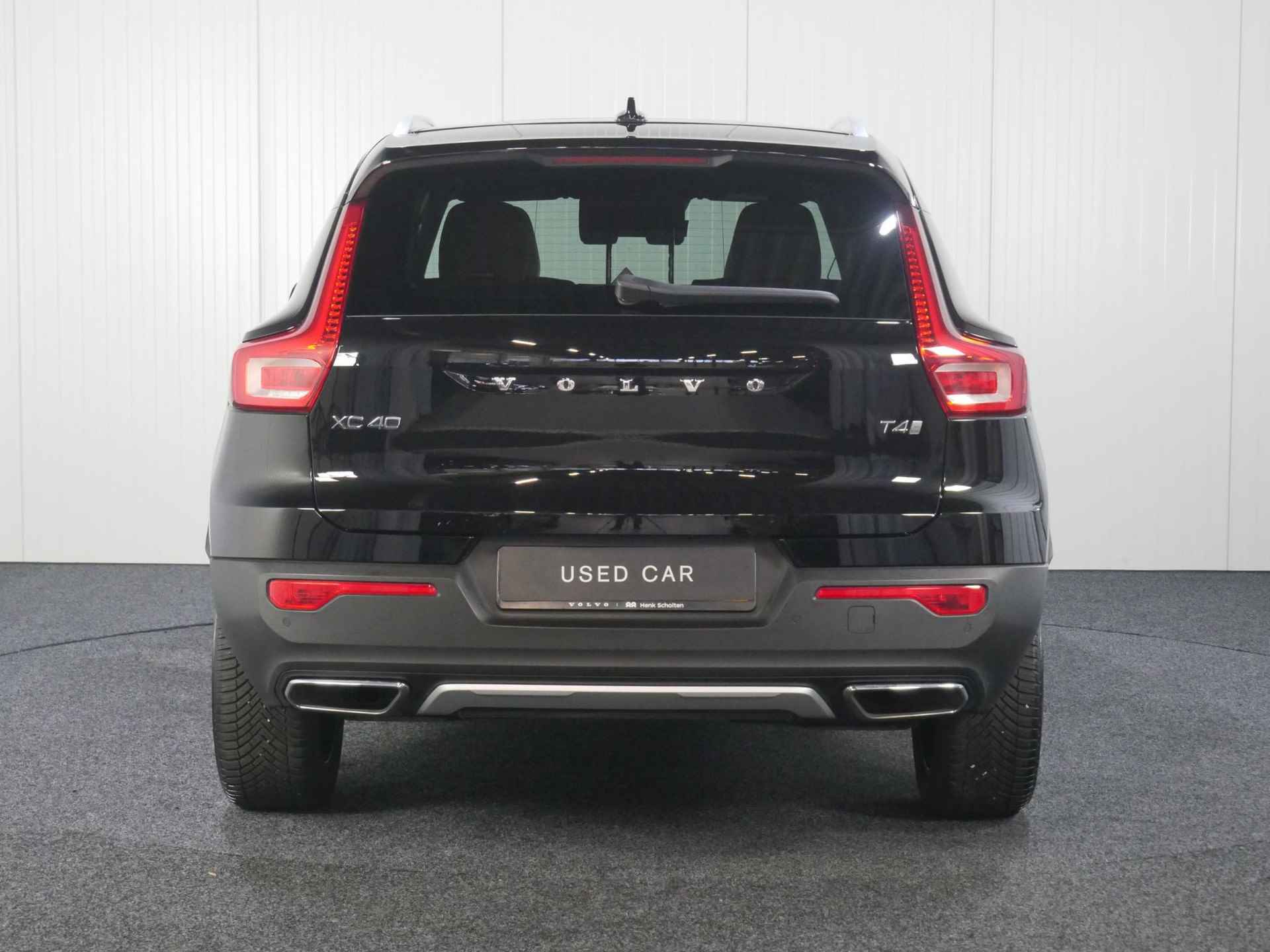 Volvo XC40 T4 AUT8 191PK Inscription, Verwarmbare Voorstoelen, Achteruitrijcamera, Harman Kardon, Draadloze telefoonlader, Panoramadak, Electronic Climate Control, Adaptieve Cruise Control, Dodehoekdetectie Met Correctie, Lederen Bekleding, Elektrisch Bedienbare Achterklep, Adaptieve Koplampen, Parkeersensoren, Rijstrooksensor Met Correctie - 6/48